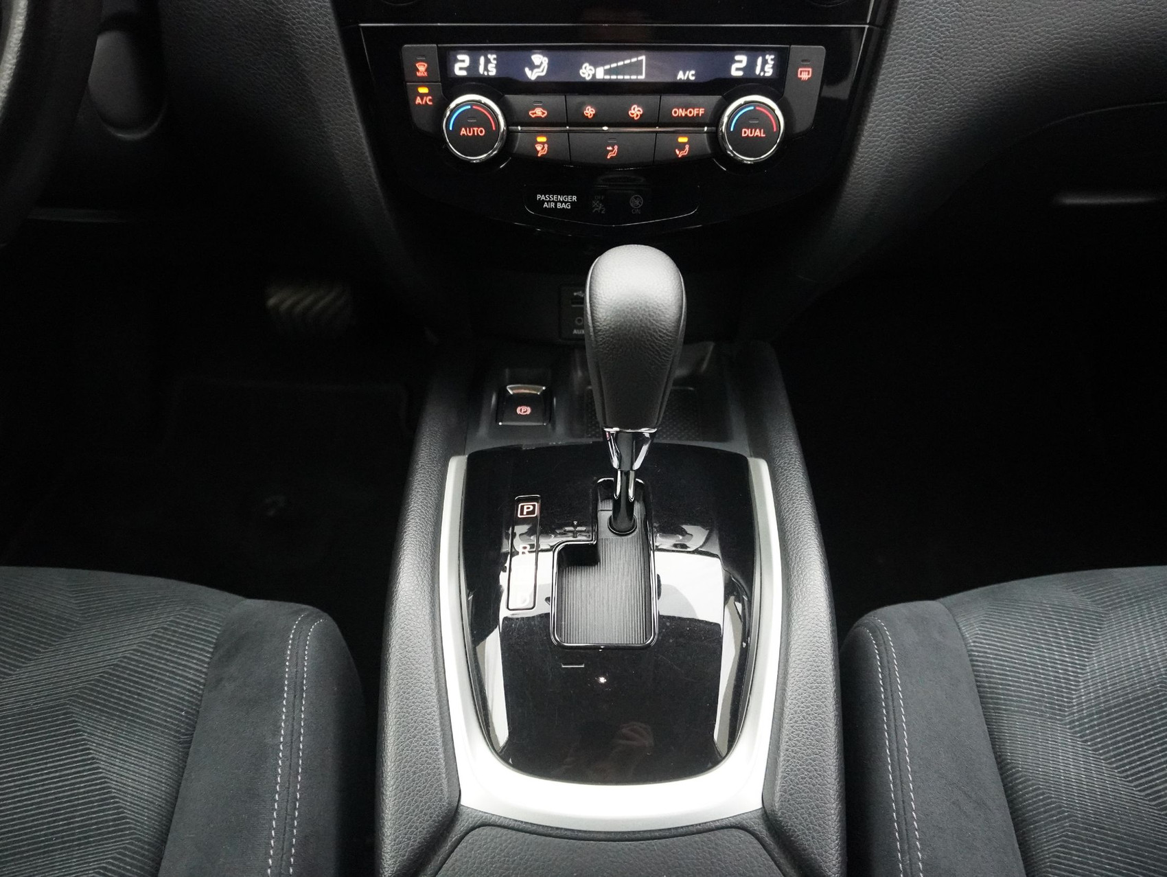 NISSAN X-Trail 2.0 dCi N-Vision 4×4
