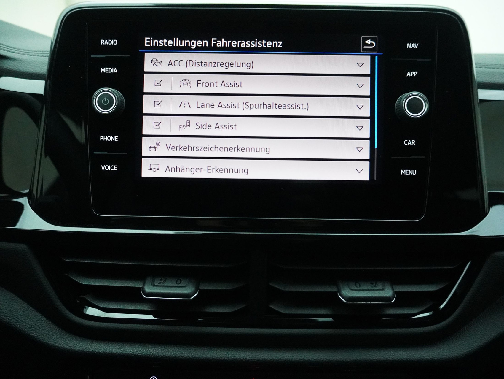VW T-Roc 2.0 TSI DSG R-Line Black Style 4Motion **Anhängerkupplung und Panoramaglasdach**