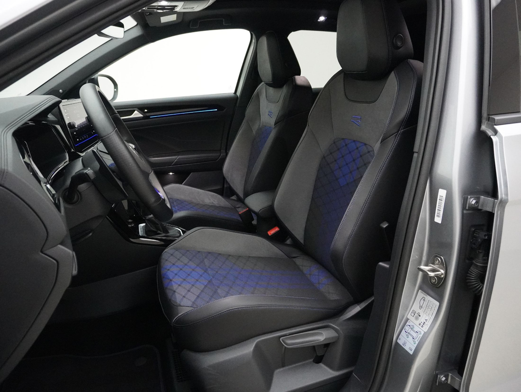 VW T-Roc 2.0 TSI DSG R Black Style 4Motion **Panoramaglasdach**