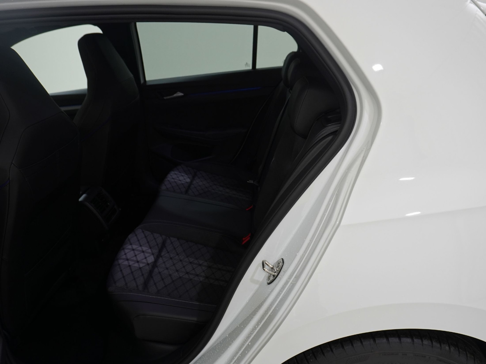 VW Golf VIII 2.0 TDI R-Line DSG