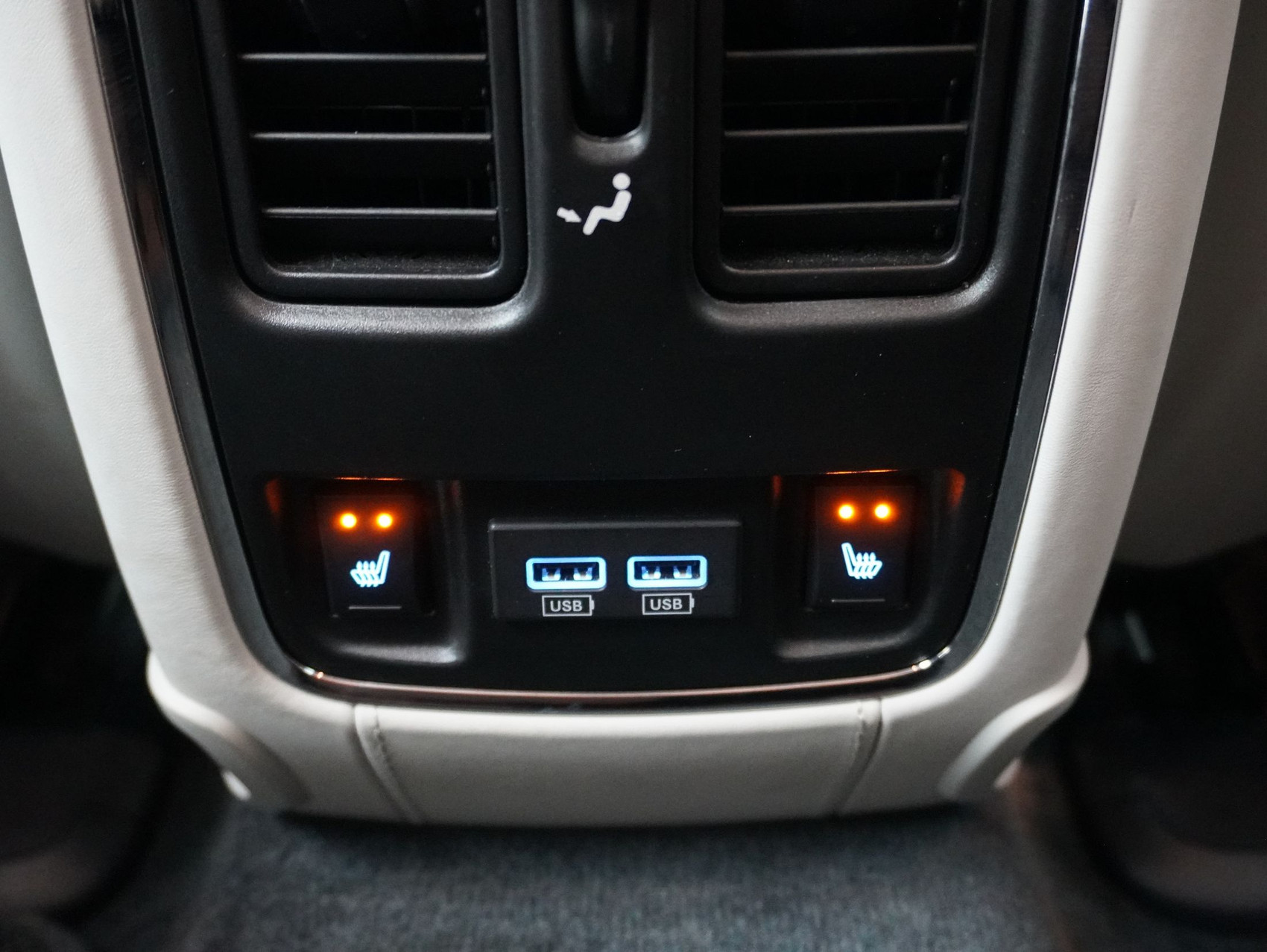 JEEP Grand Cherokee 5.7 V8 HEMI Summit