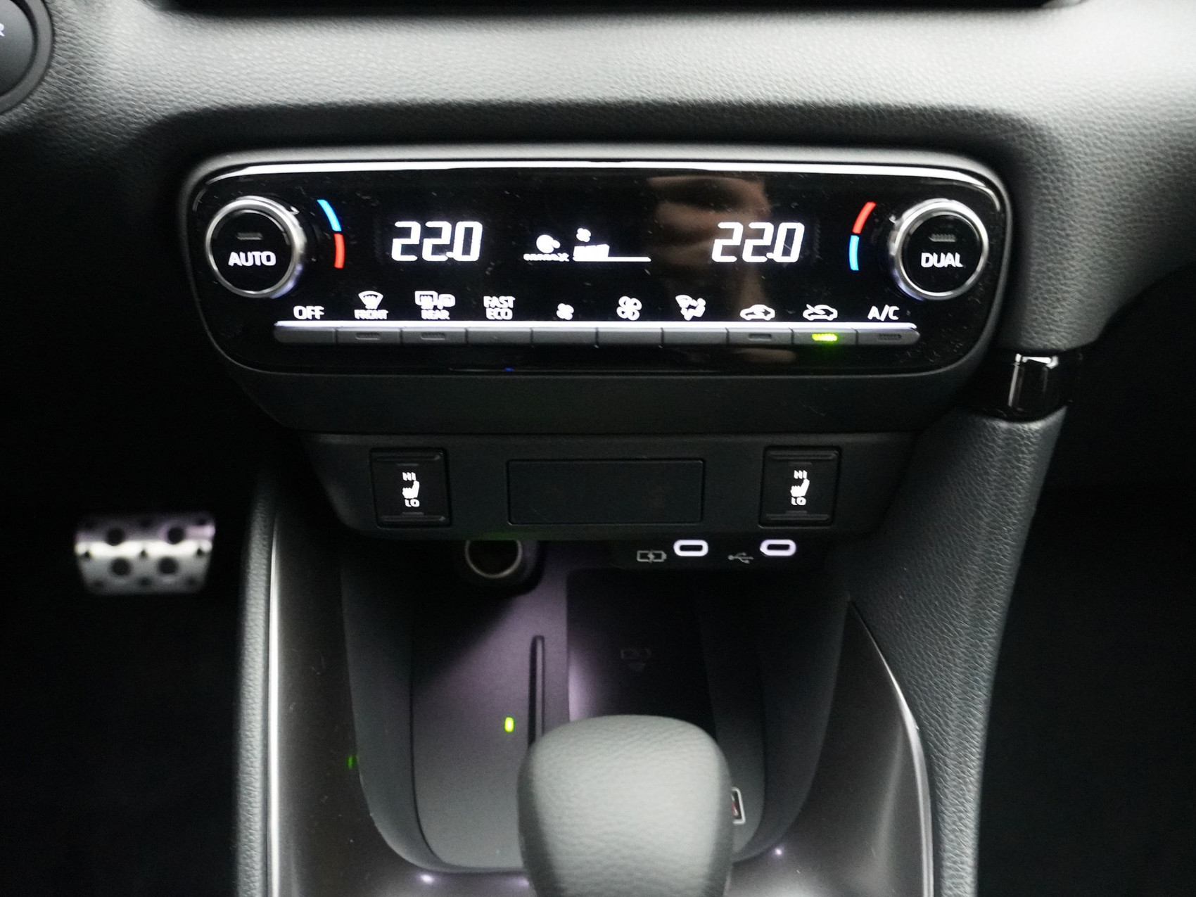 TOYOTA Yaris 1.5 VVT-i HSD GR Sport