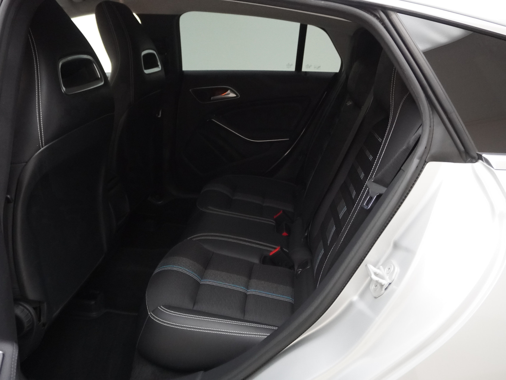 MERCEDES-BENZ CLA-Klasse CLA 200 Urban Shooting Brake