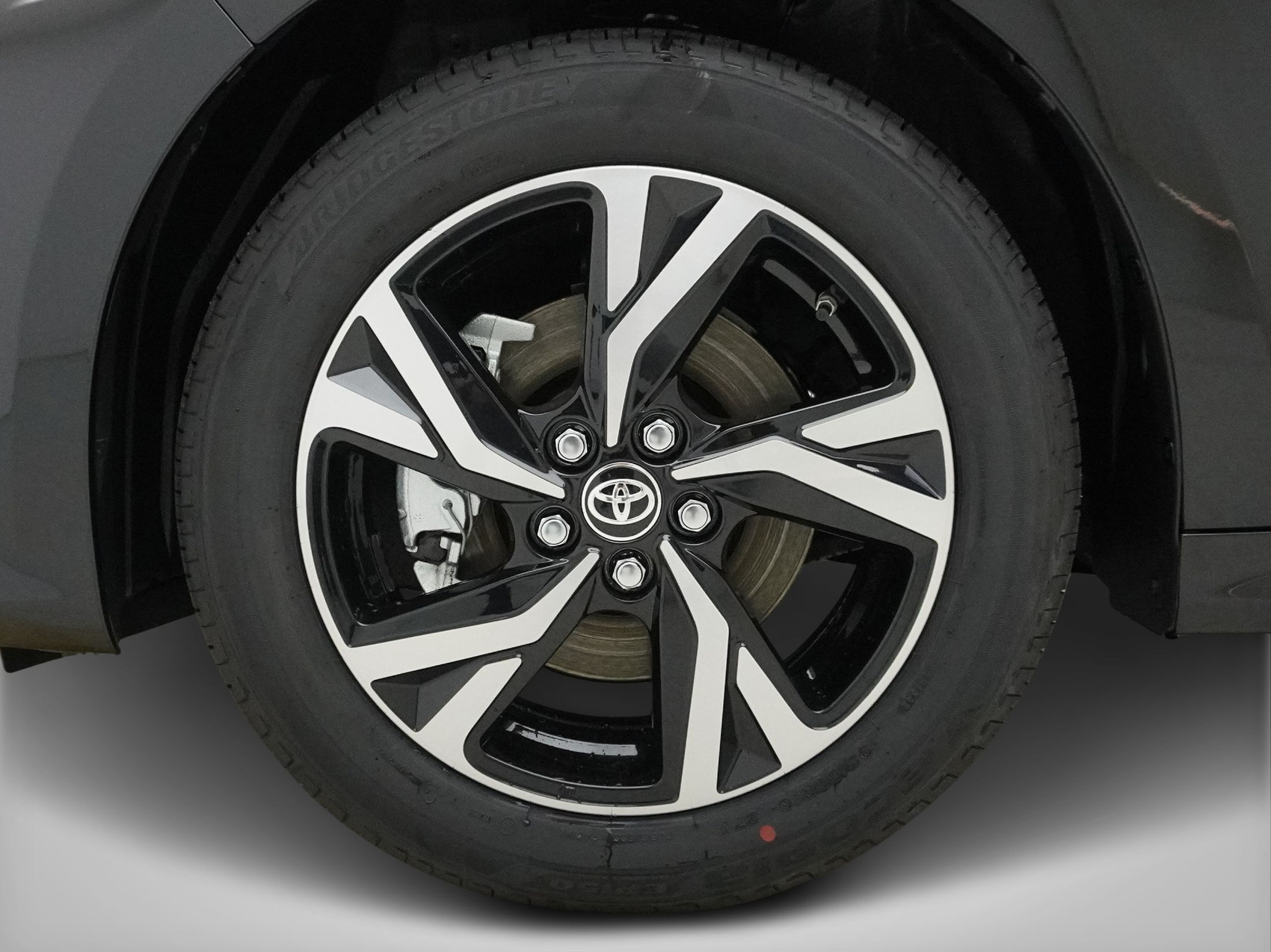 TOYOTA Yaris 1.5 VVT-i HSD Trend * Trend Plus *