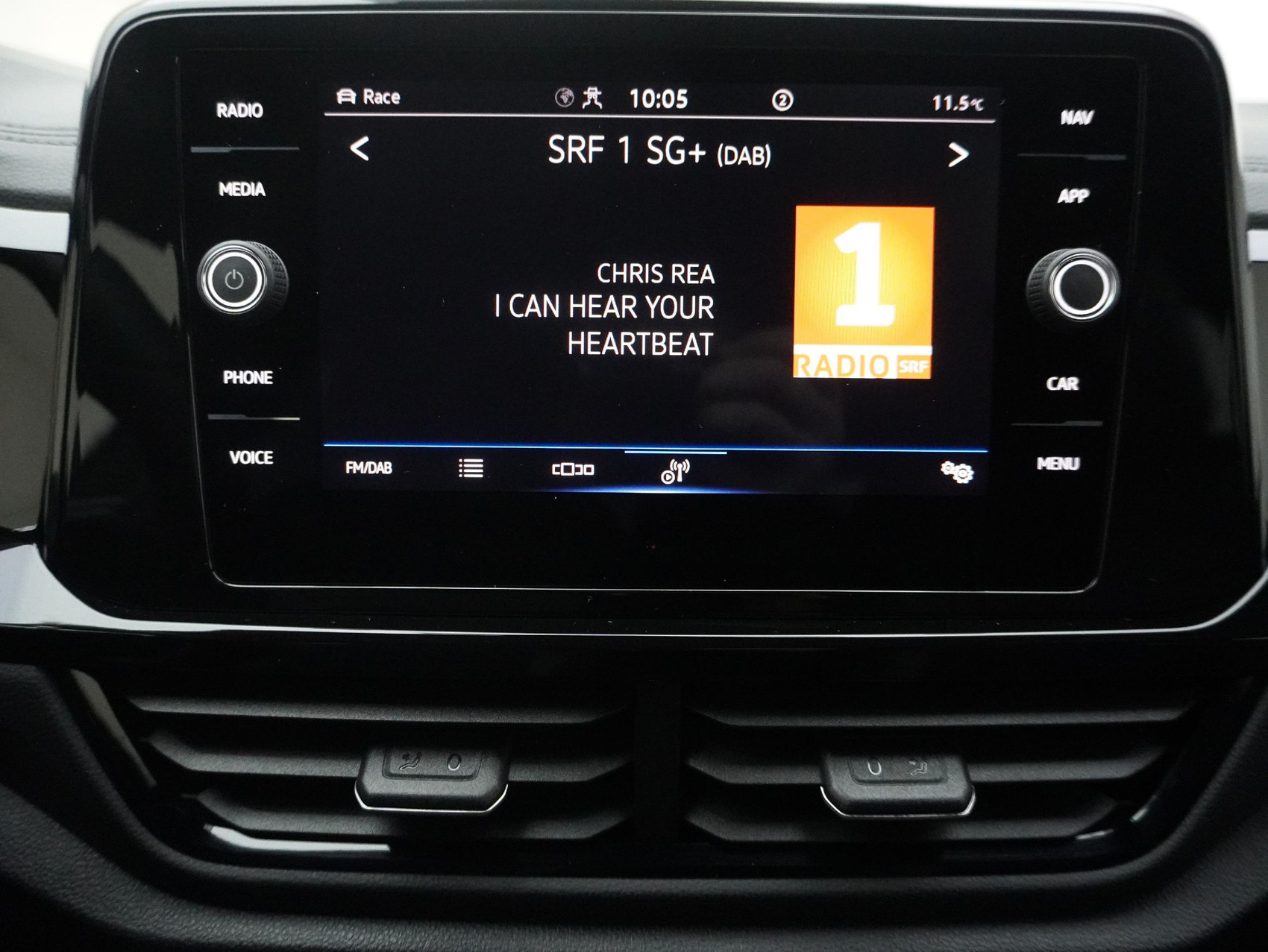 VW T-Roc 2.0 TSI DSG R Black Style 4Motion **Panoramaglasdach**