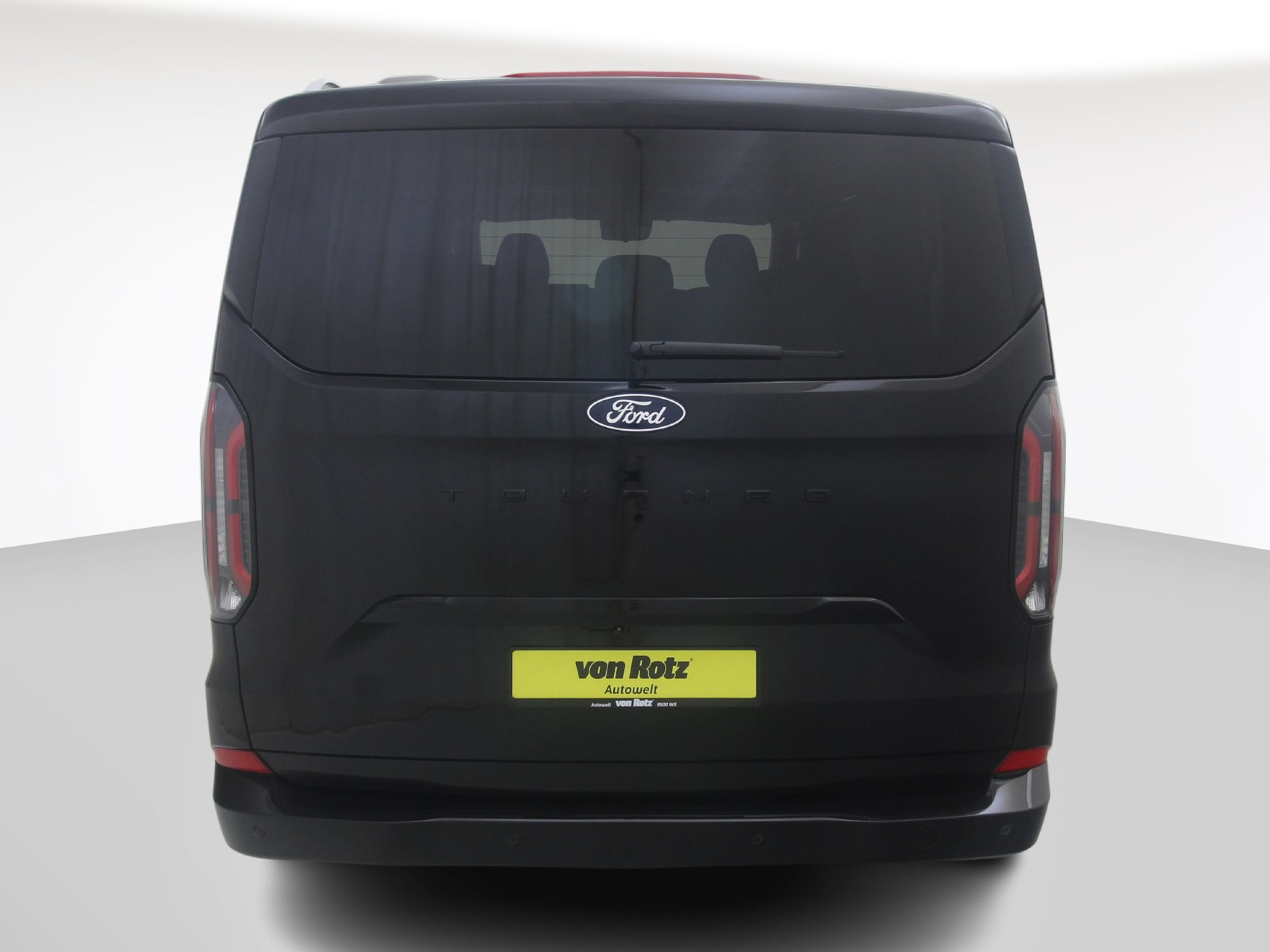 FORD Tourneo Custom 320 L1 2.0 TDCI Titanium X