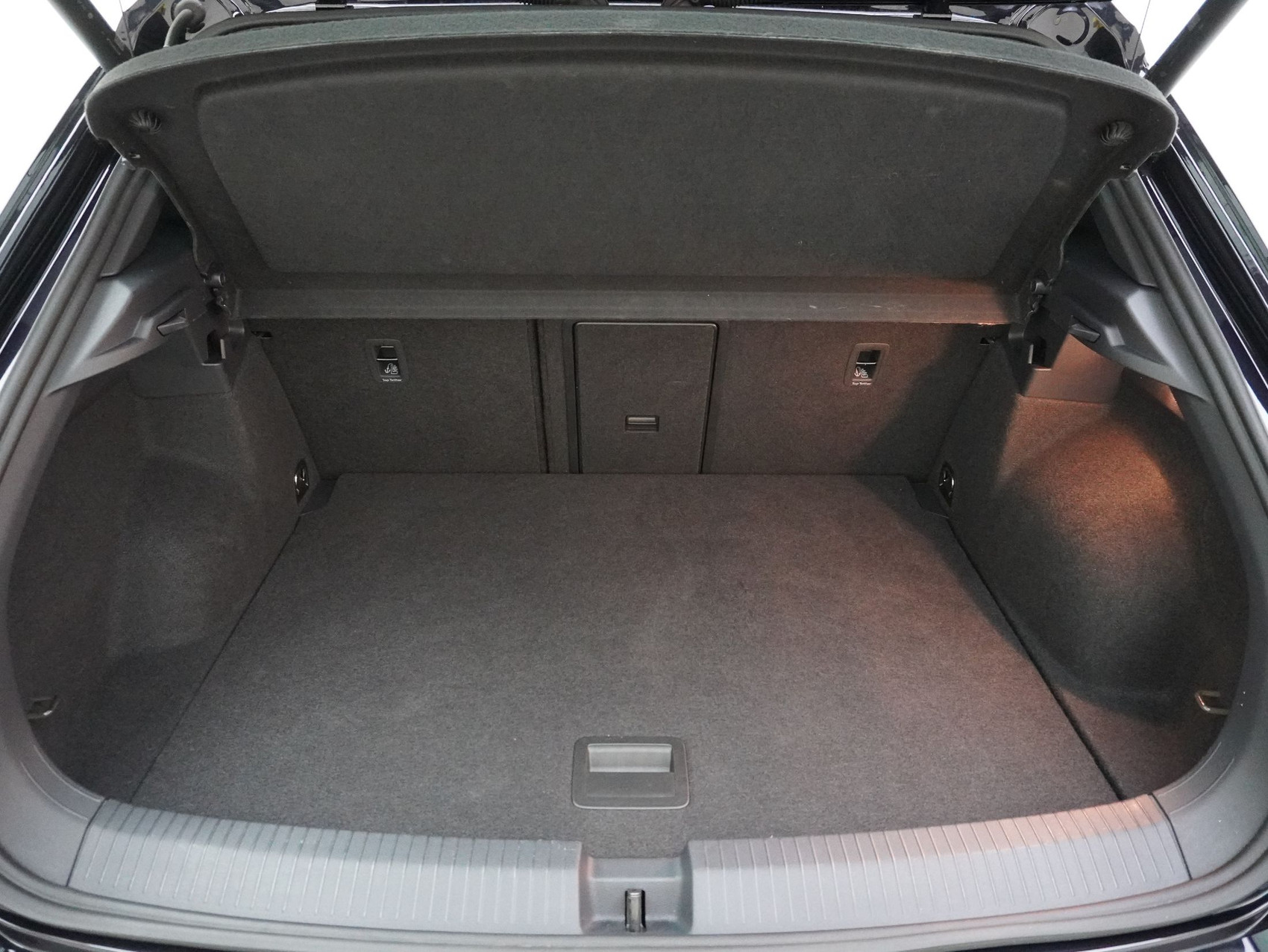 VW T-Roc 2.0 TSI DSG R Black Style 4Motion **Panoramaglasdach**