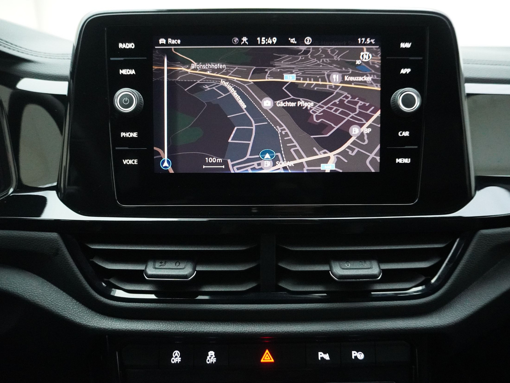 VW T-Roc 2.0 TSI DSG R Black Style 4Motion **Panoramaglasdach**