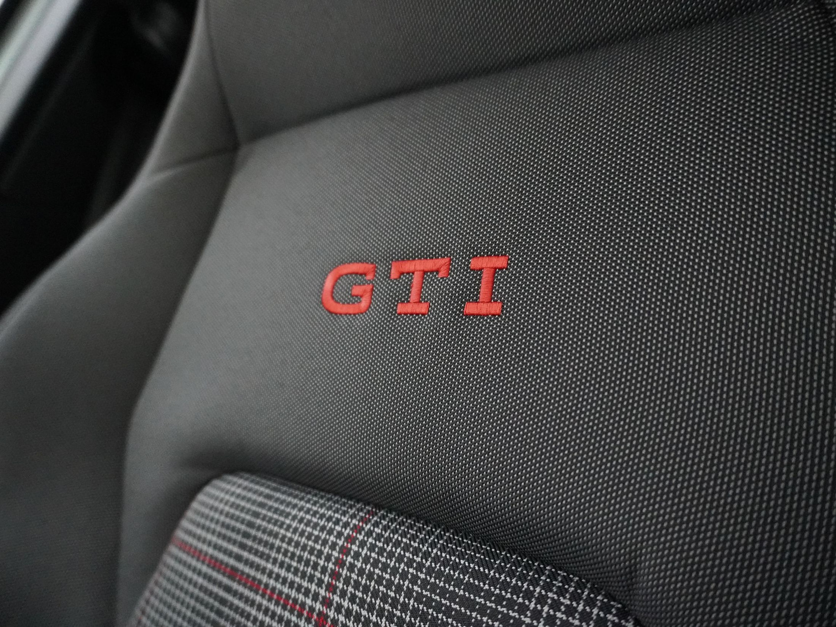 VW Golf 8.5 2.0 TSI DSG GTI Black Style (2025)