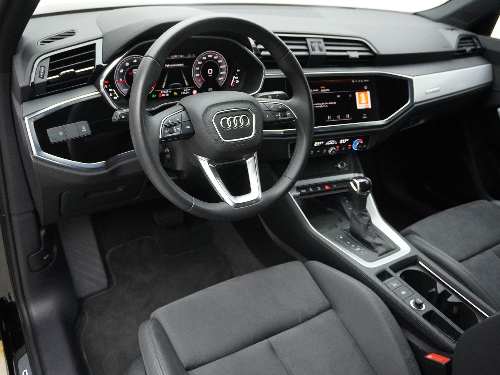 AUDI Q3 40 TFSI S line quattro S-Tronic