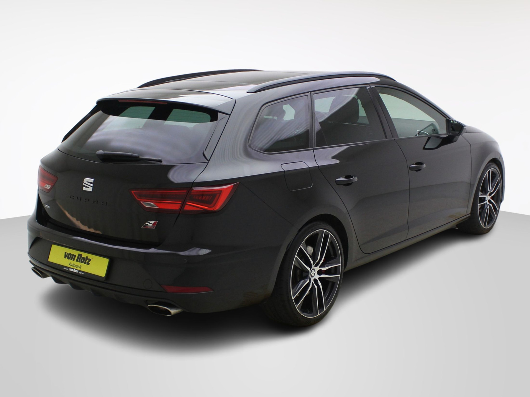 SEAT Leon ST 2.0 TSI DSG Cupra 4Drive
