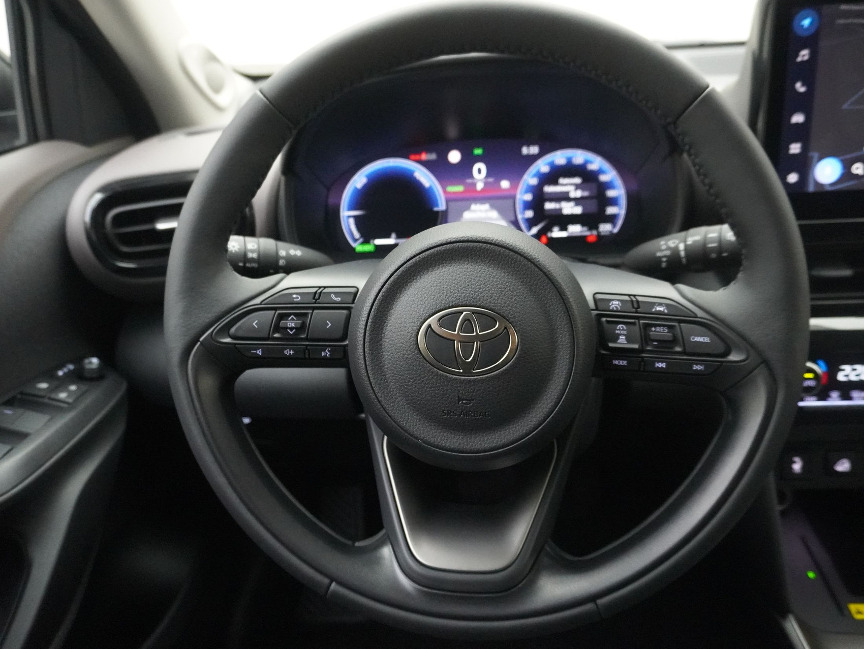 TOYOTA Yaris Cross 1.5 VVT-i HSD Premium AWD-i