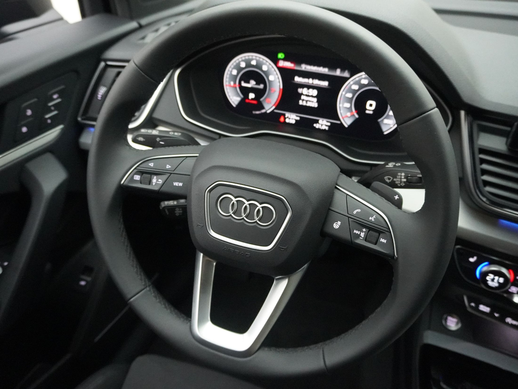 AUDI Q5 45 TFSI S Line quattro S-Tronic **Luftfahrwerk/B&O/Audi Garantie bis 11.2028 / Luftfederung**