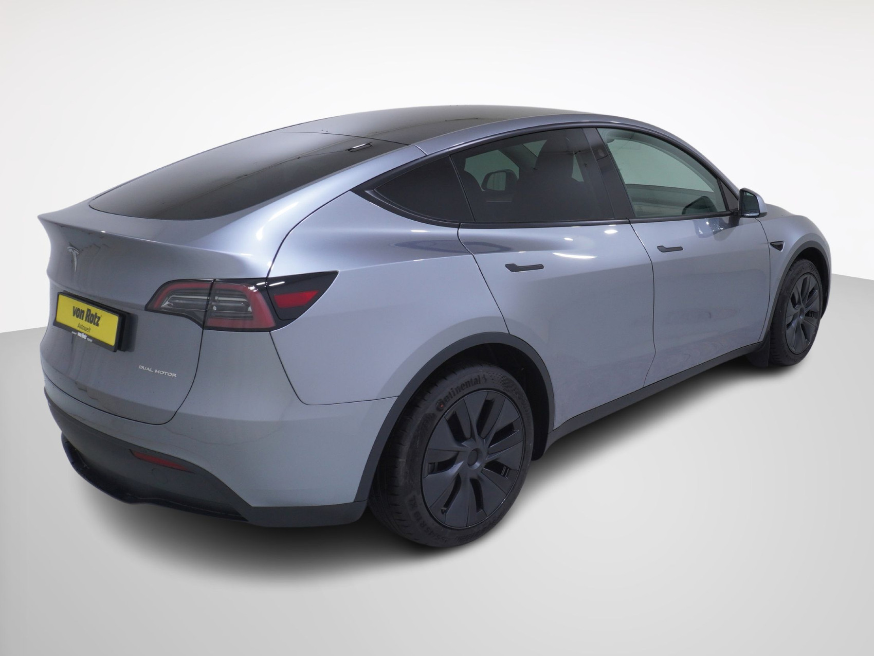 TESLA Model Y Long Range Dual AWD