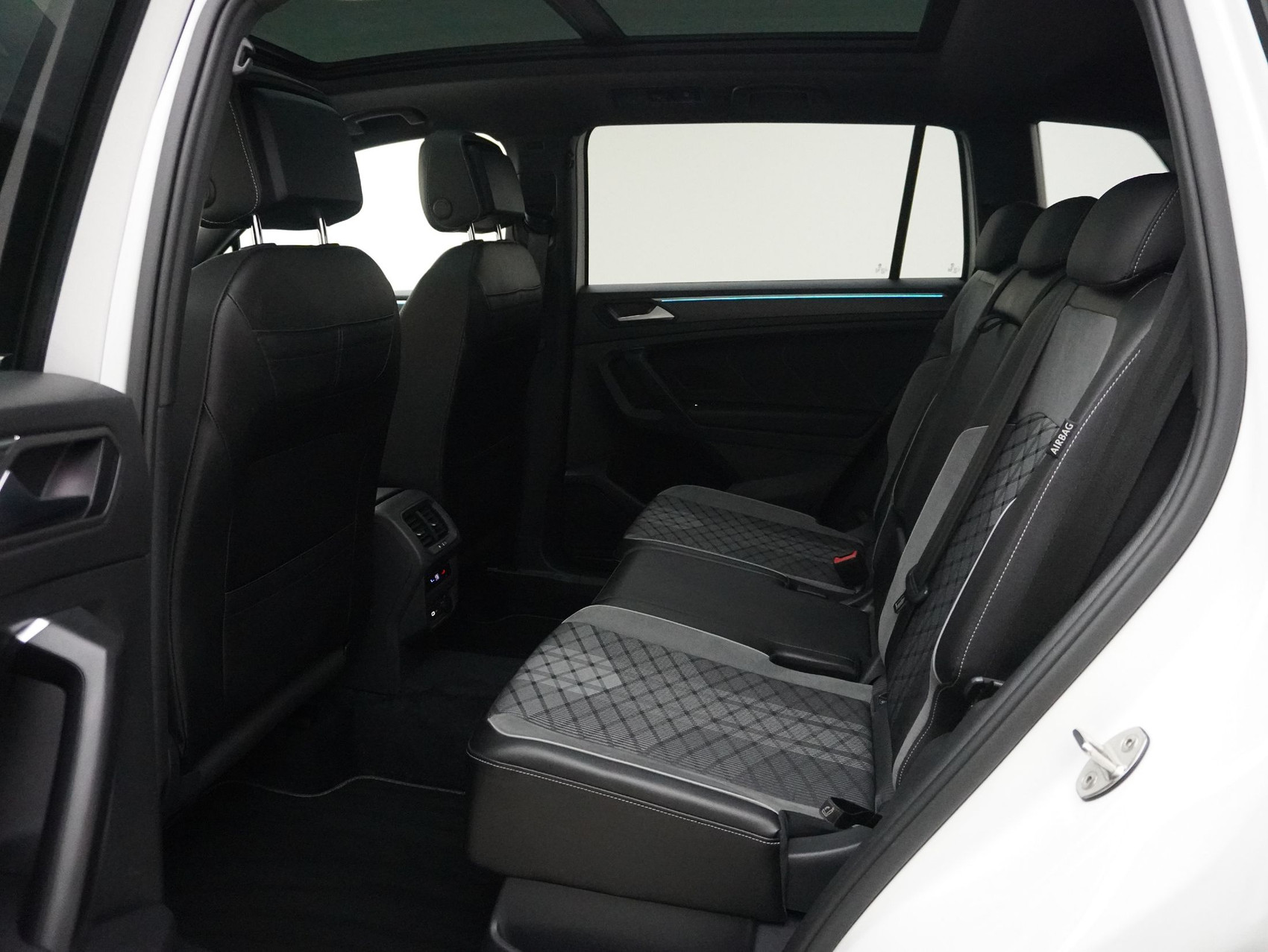 VW Tiguan Allspace 2.0 TSI DSG R-Line 4Motion