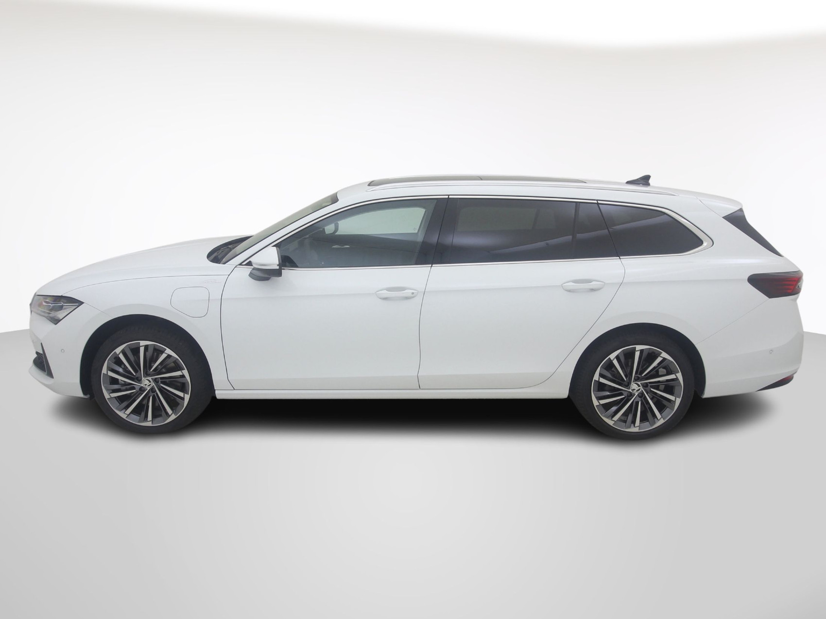 SKODA Superb 1,5 TSI iV Plug-in-Hybrid L&K DSG