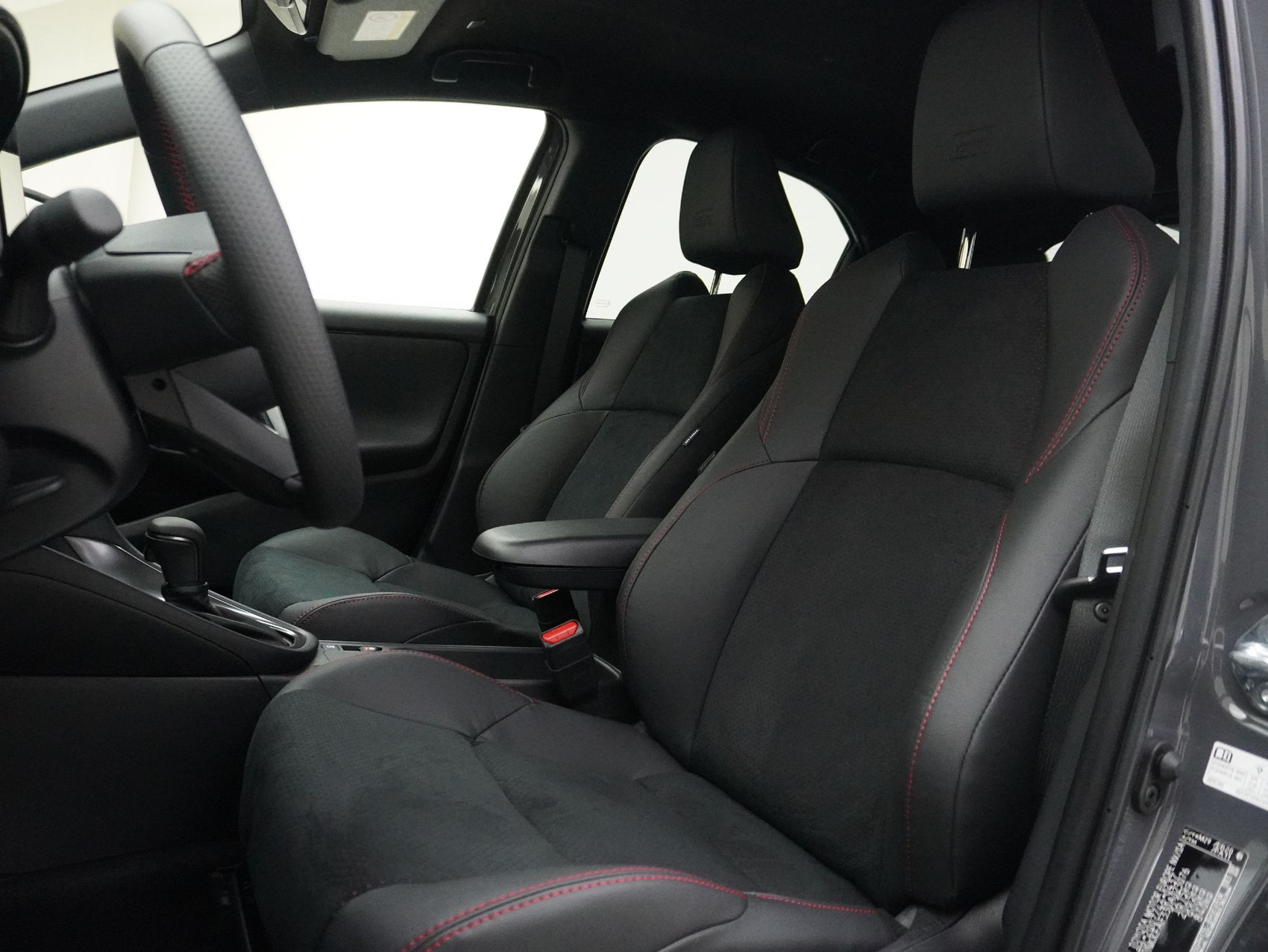 TOYOTA Yaris 1.5 VVT-i HSD GR Sport