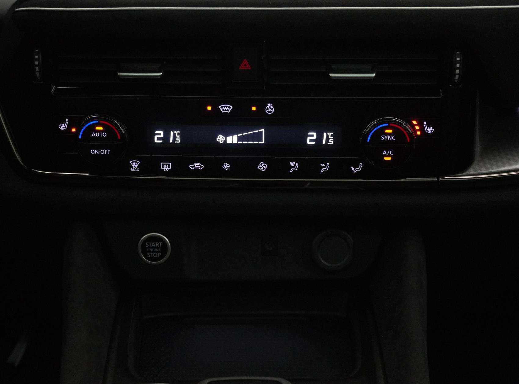 NISSAN Qashqai 1.3 DIG-T N-Design 4×4