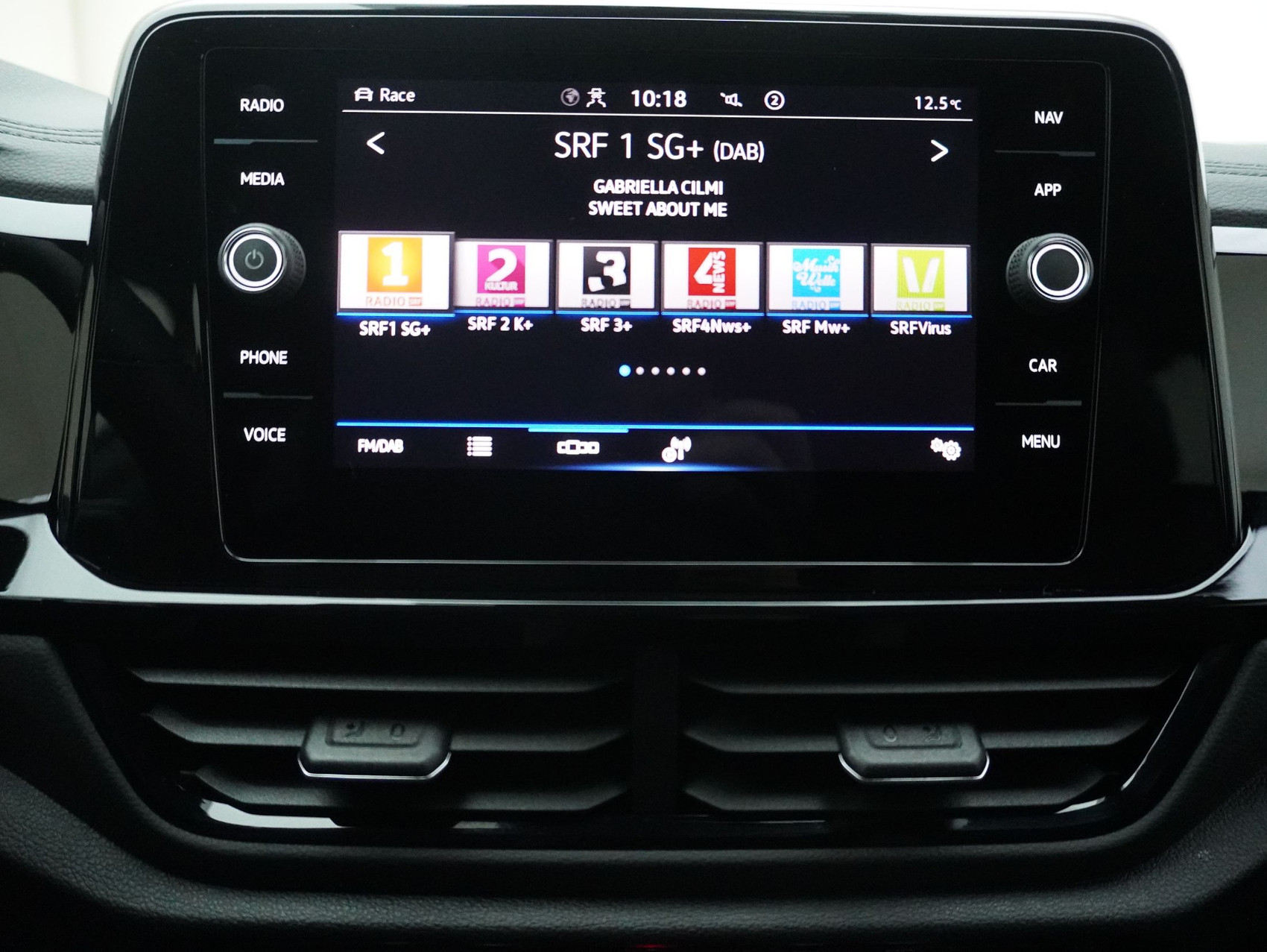 VW T-Roc 2.0 TSI DSG R Black Style 4Motion ** M3-Folierung Satin Glip Ghost Pearl **
