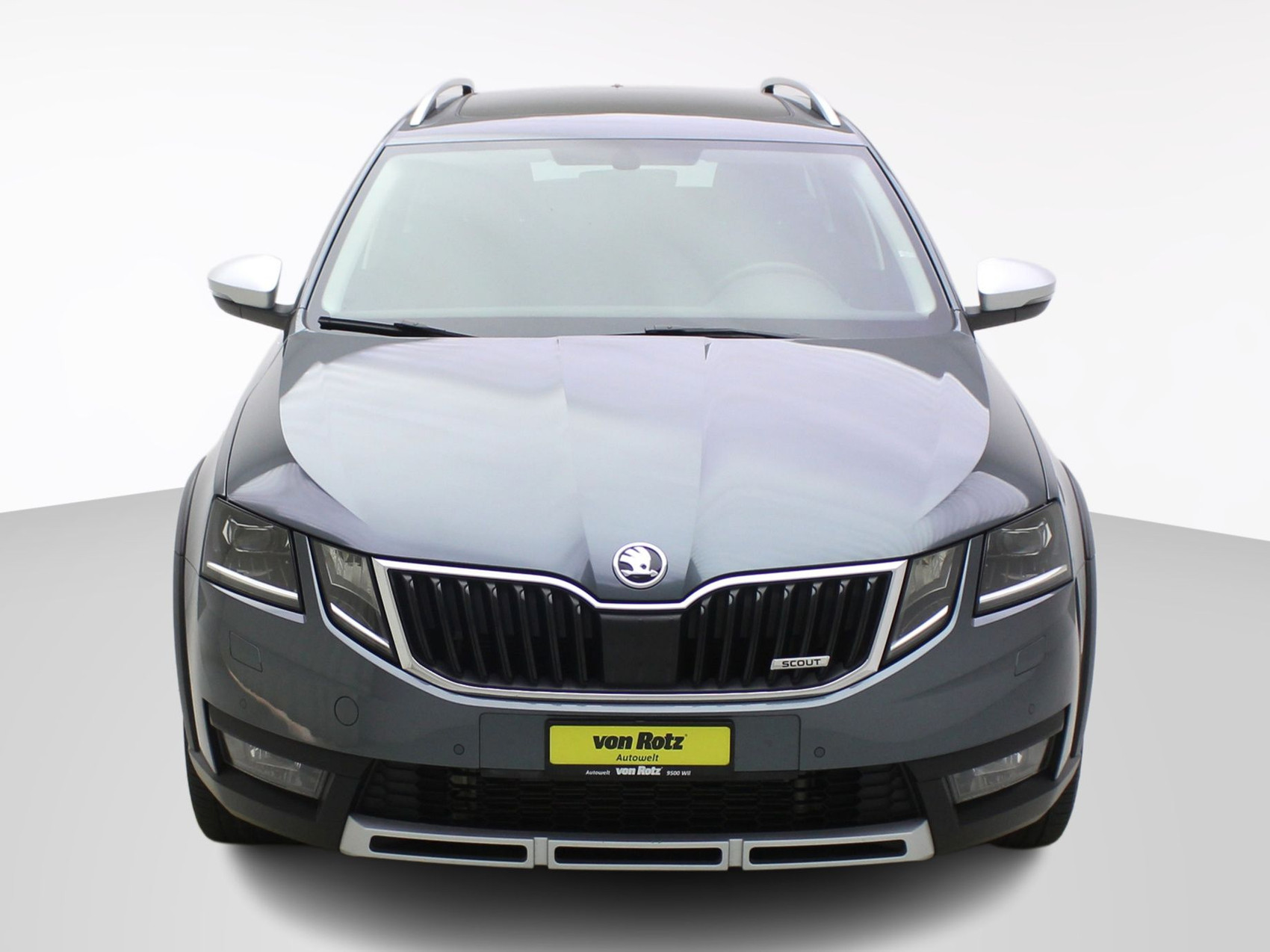 SKODA Octavia Scout 2.0 TSI DSG 4×4