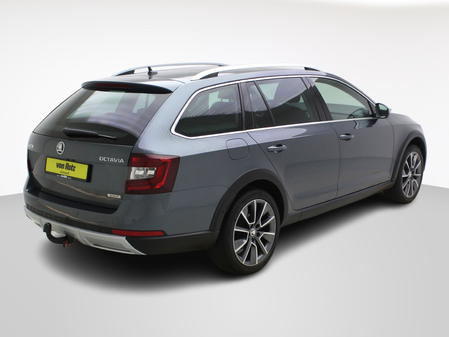 SKODA Octavia Scout 2.0 TSI DSG 4×4