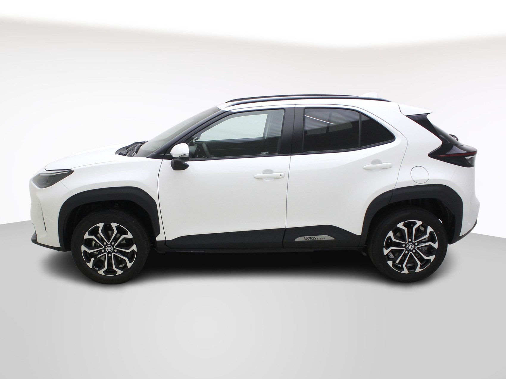 TOYOTA Yaris Cross 1.5 VVT-i HSD Trend AWD-i ** 4×4 **