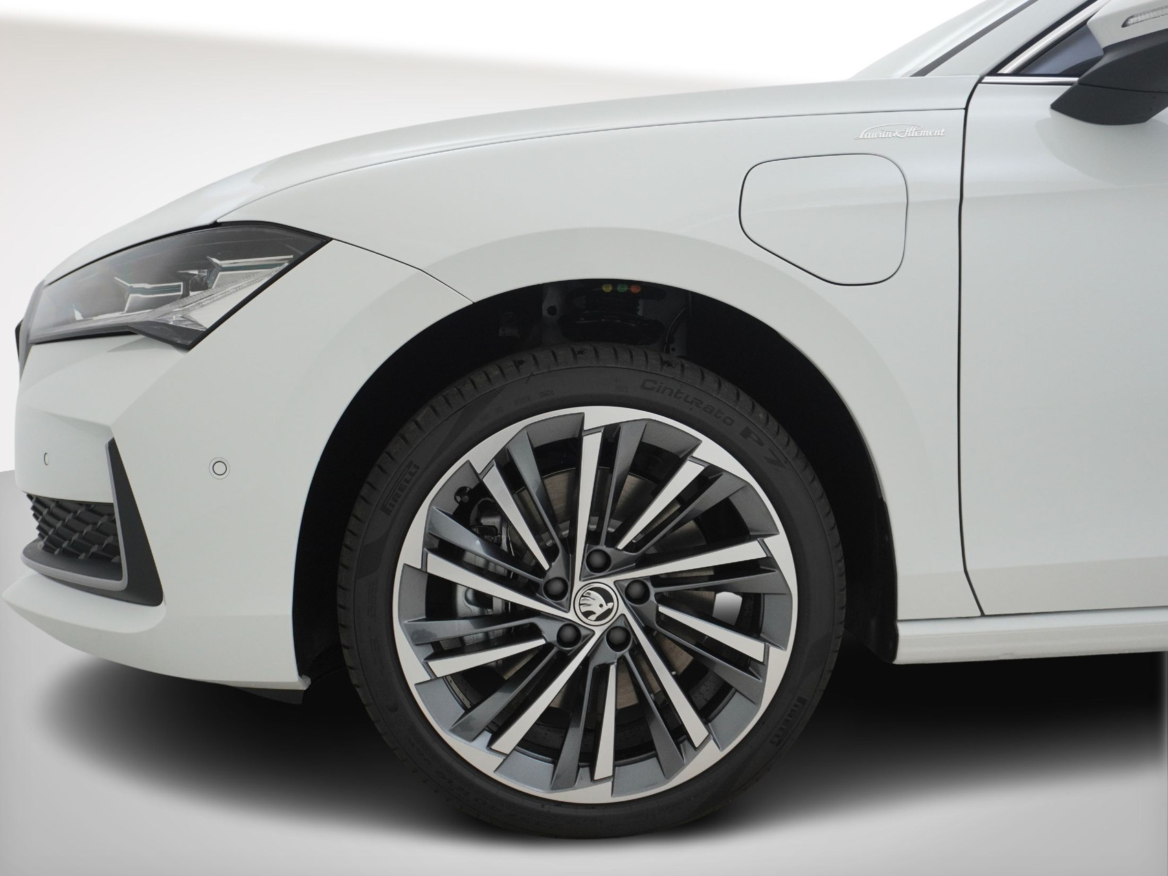 SKODA Superb 1,5 TSI iV Plug-in-Hybrid L&K DSG