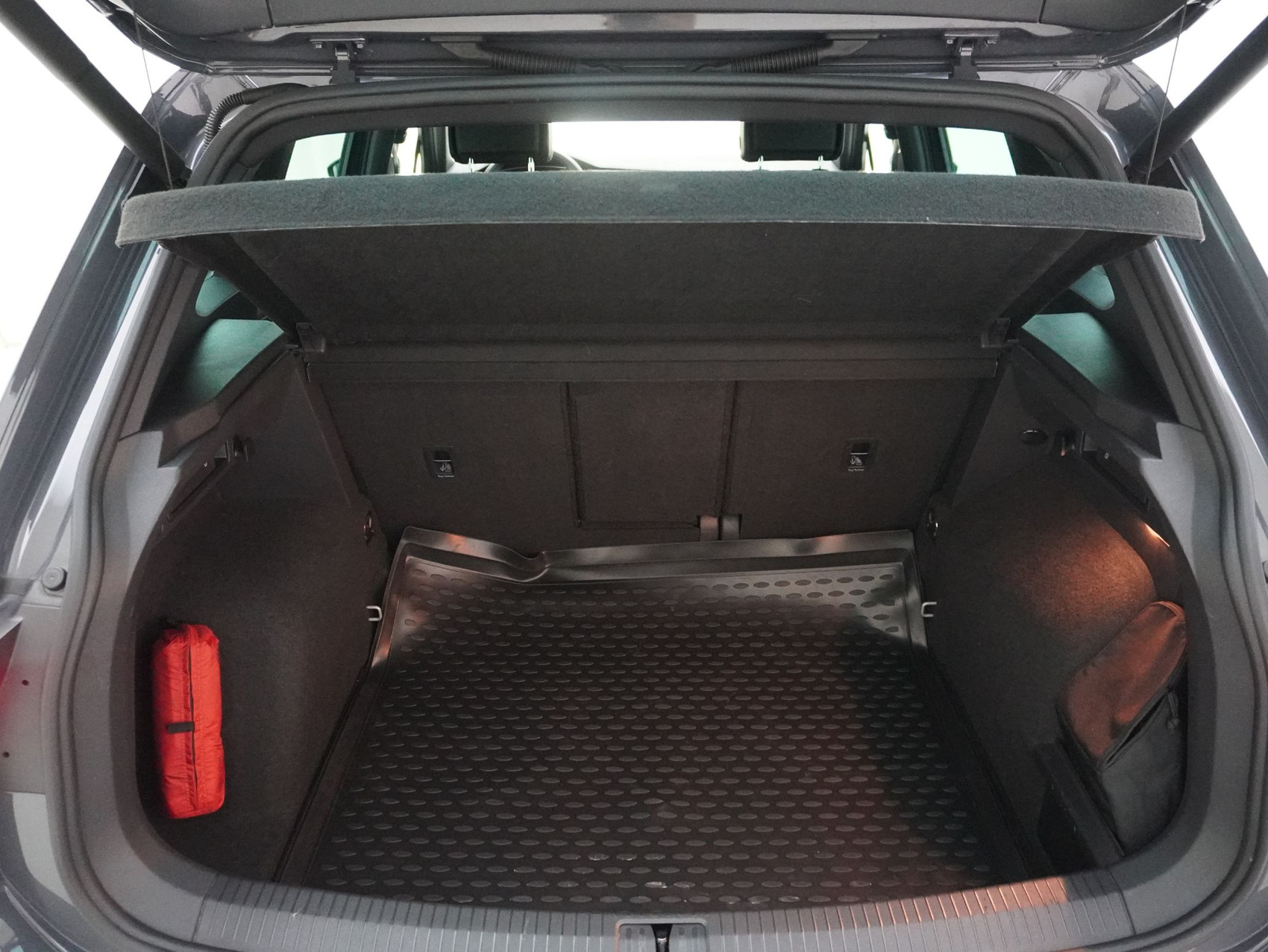 VW Tiguan 2.0 TDI DSG R-Line 4Motion