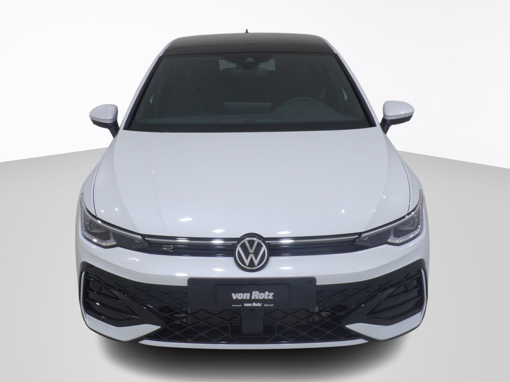 VW Golf VIII 1.5 eTSI R-Line DSG