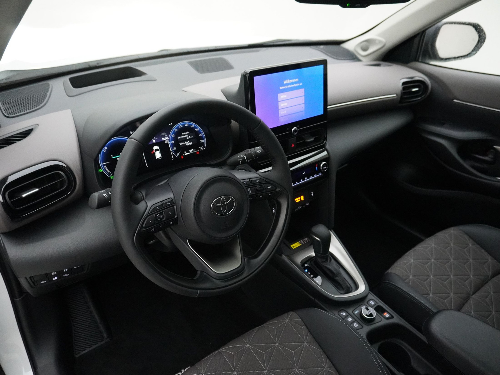 TOYOTA Yaris Cross 1.5 VVT-i HSD Premium AWD-i