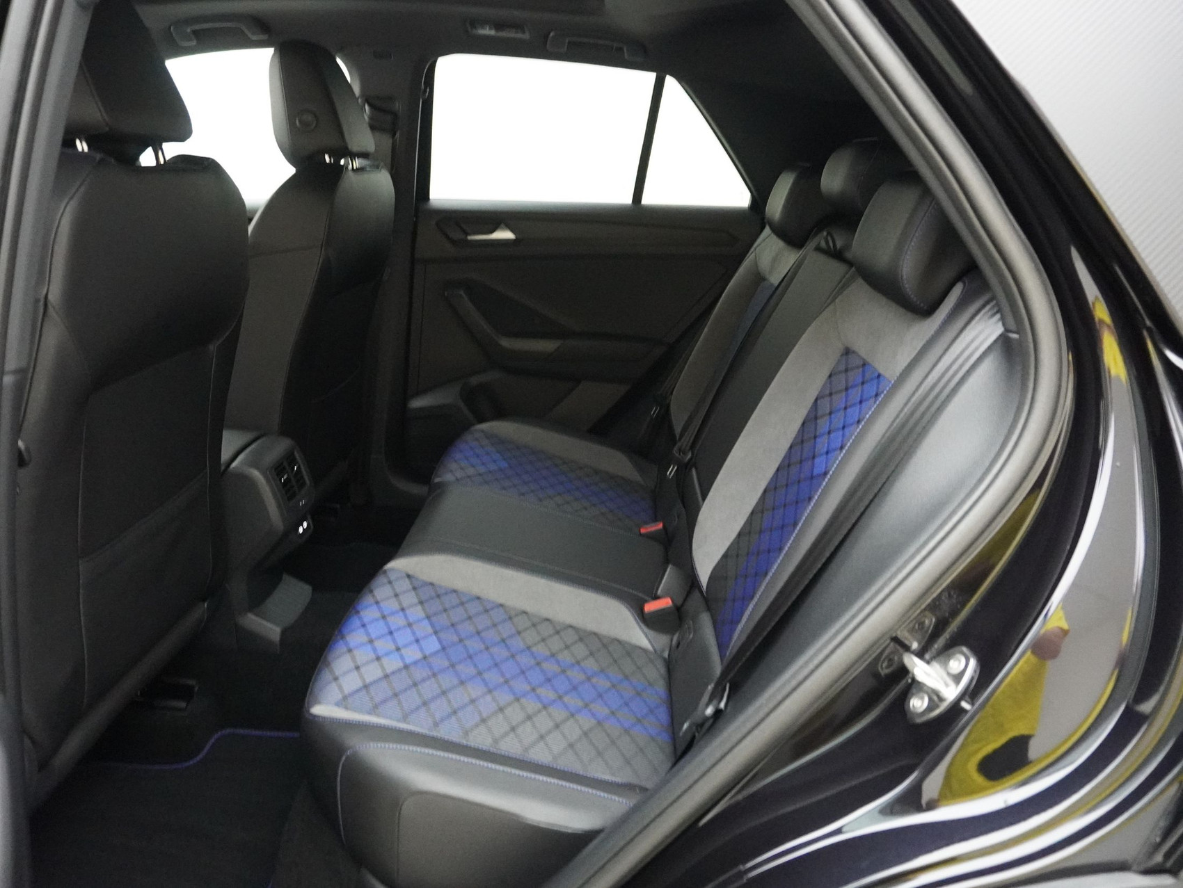 VW T-Roc 2.0 TSI DSG R Black Style 4Motion **Panoramaglasdach**