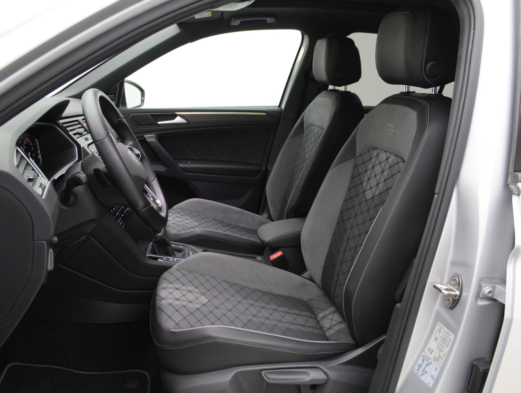 VW Tiguan 2.0 TDI DSG R-Line Black Style 4Motion