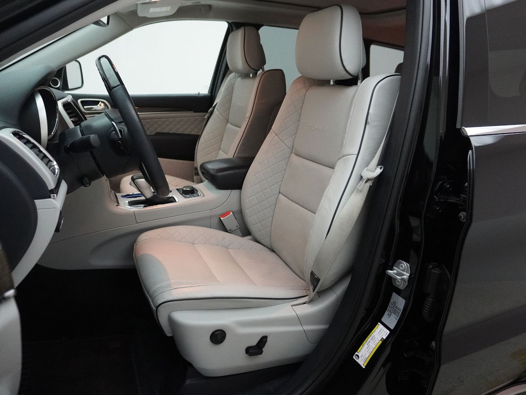 JEEP Grand Cherokee 5.7 V8 HEMI Summit