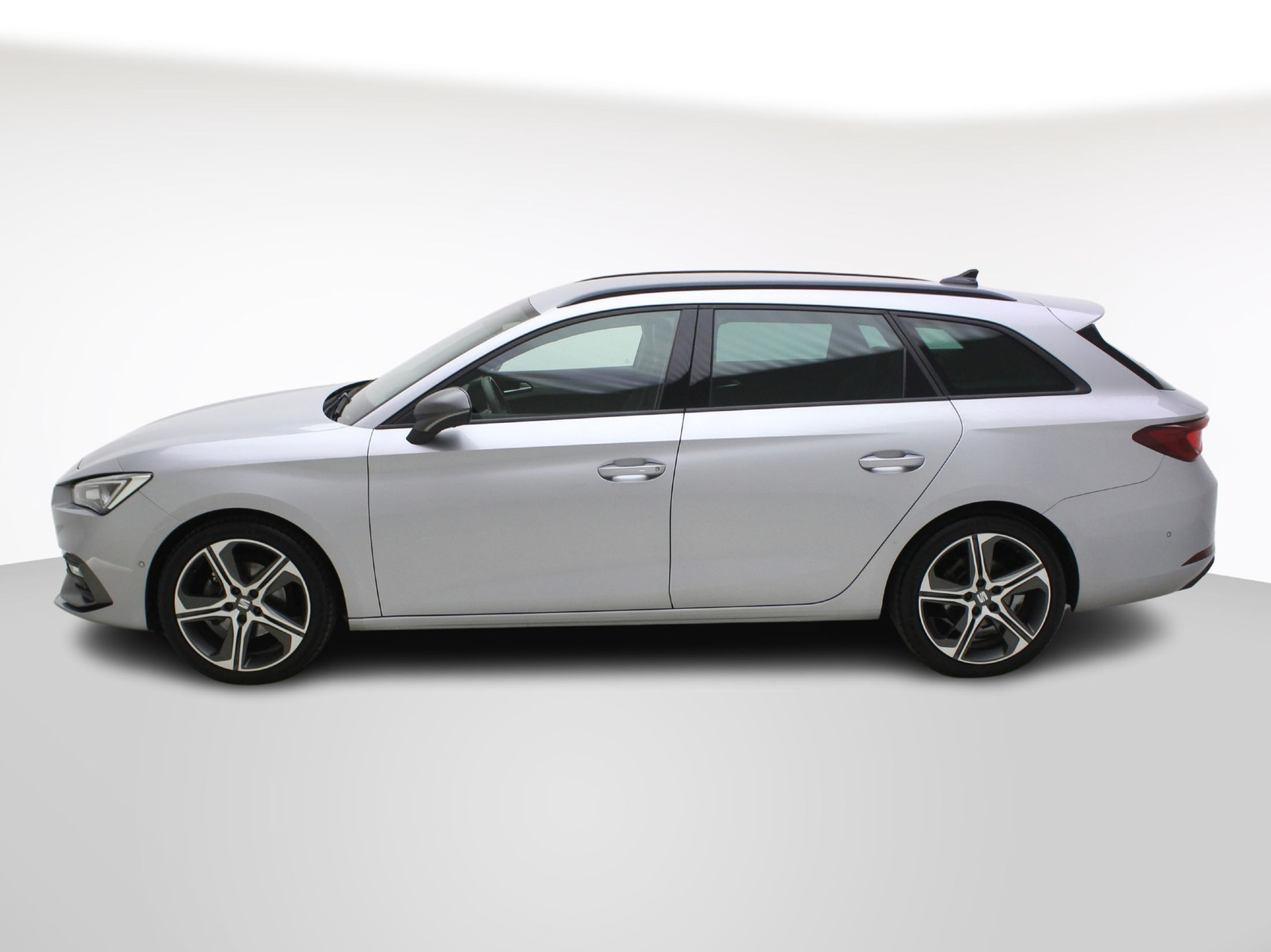 SEAT Leon ST 1.5 eTSI DSG FR