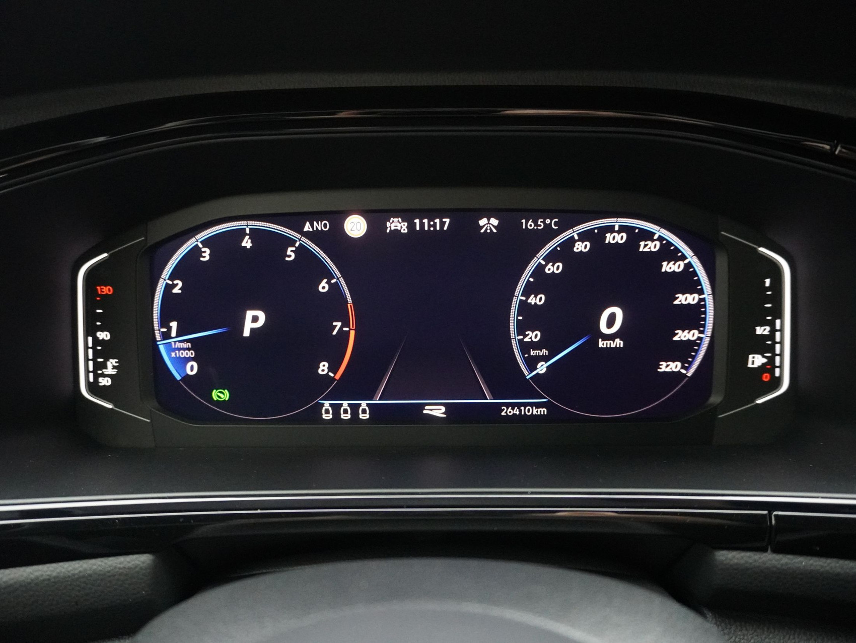 VW T-Roc 2.0 TSI DSG R Black Style 4Motion **Anhängerkupplung und Panoramaglasdach**