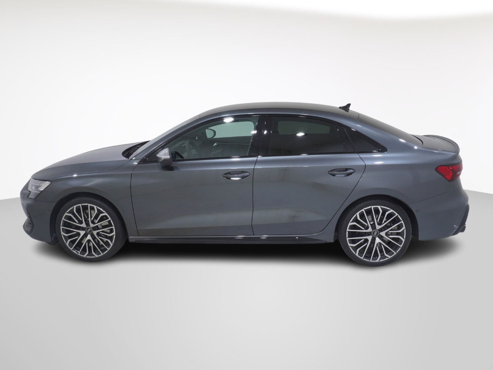 AUDI S3 Limousine 2.0 TFSI quattro S-Tronic