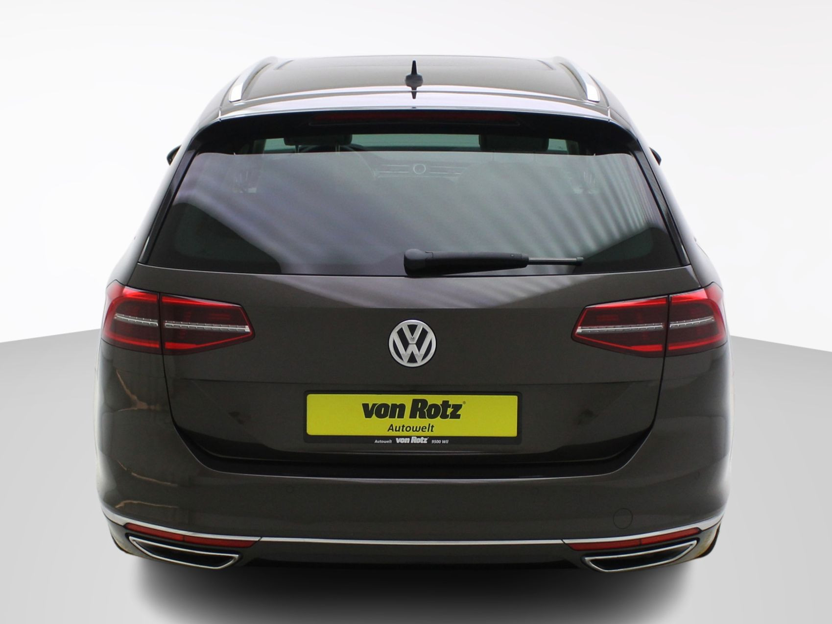 VW Passat Variant 2.0 TSI DSG R-Line 4Motion