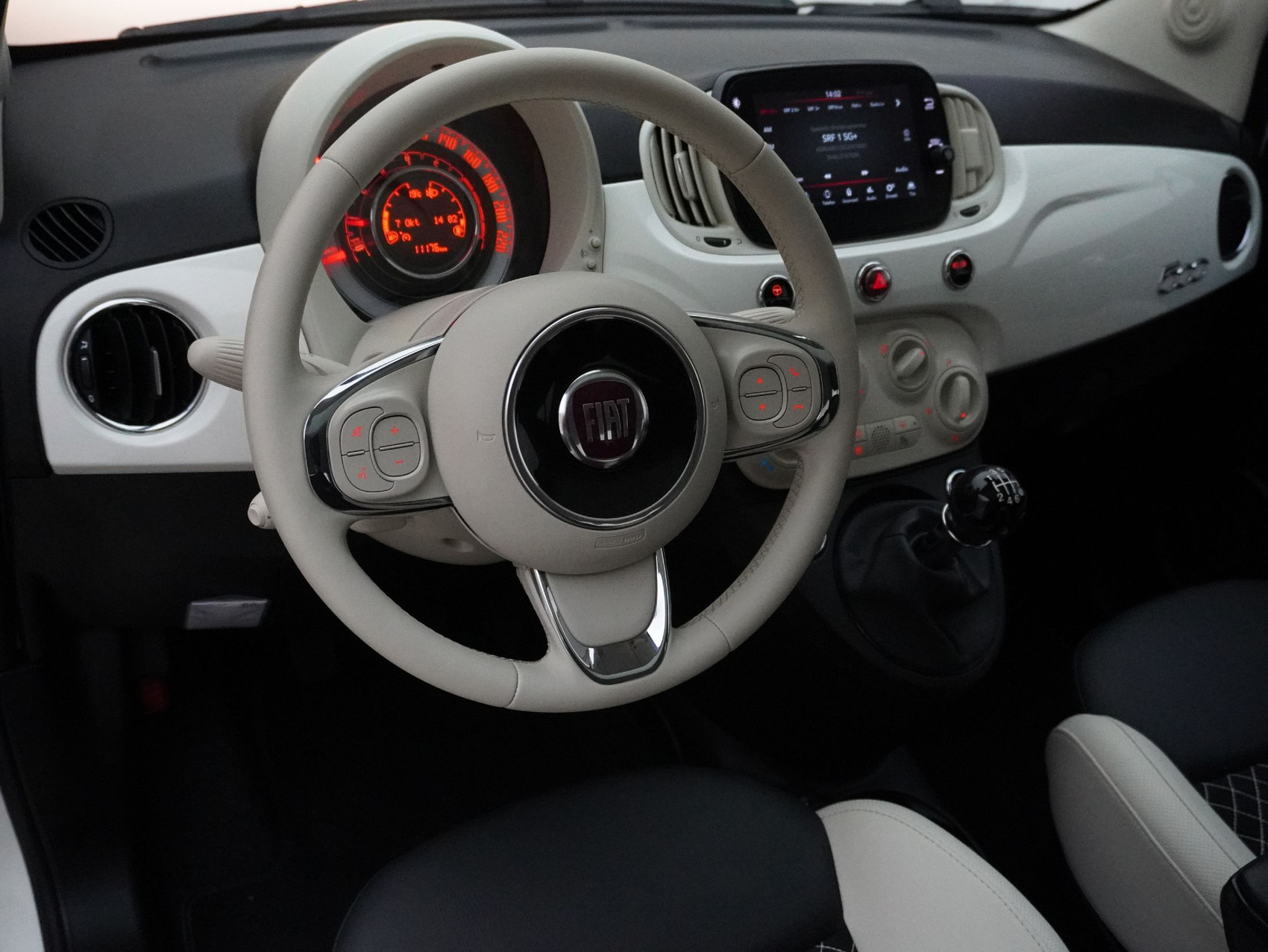 FIAT 500 1.0 Hybrid Dolcevita