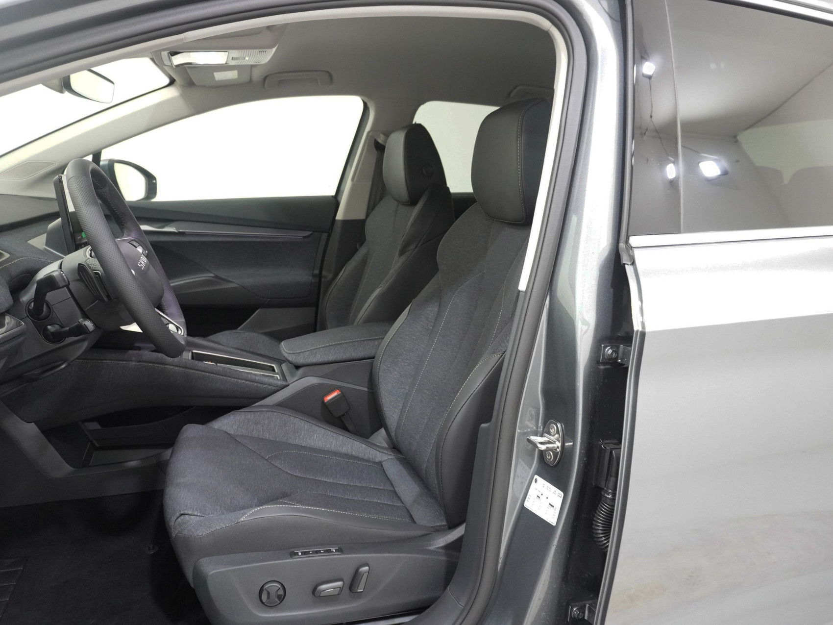 SKODA Elroq 85 Loft Advanced