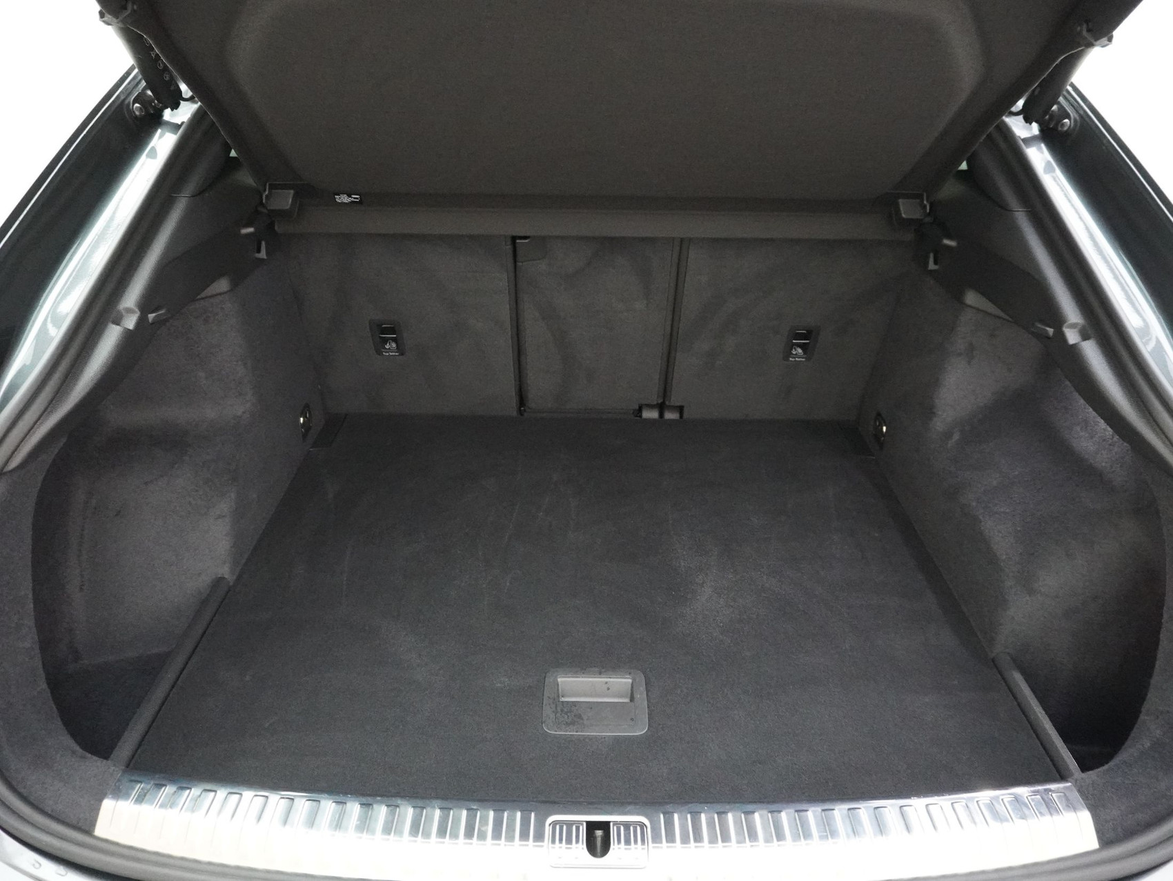 AUDI Q3 Sportback 40 TFSI S line quattro S-Tronic **Audi Garantie bis 07.2029**