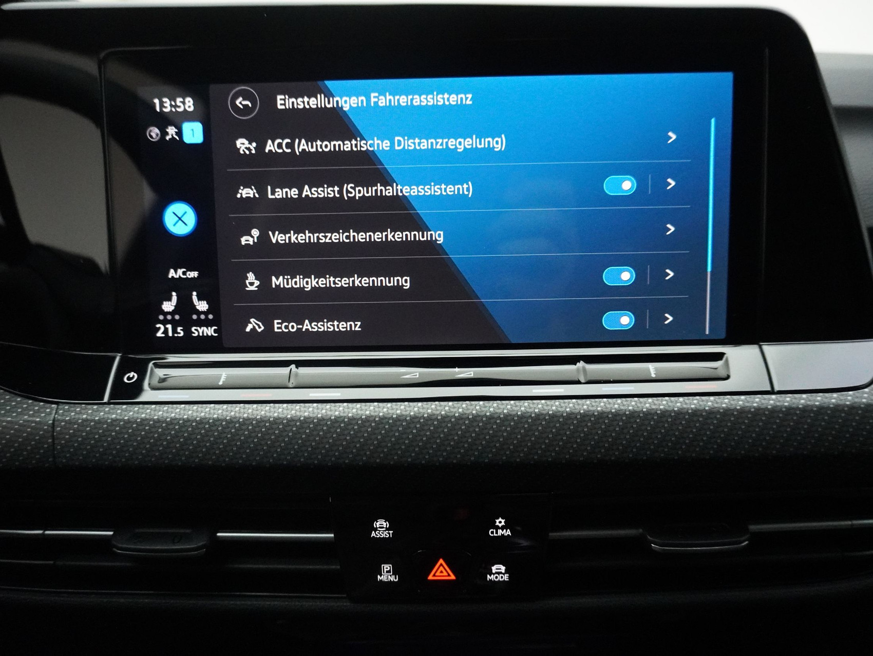 VW Golf 8 2.0 TSI DSG R-Line Black Style 4Motion