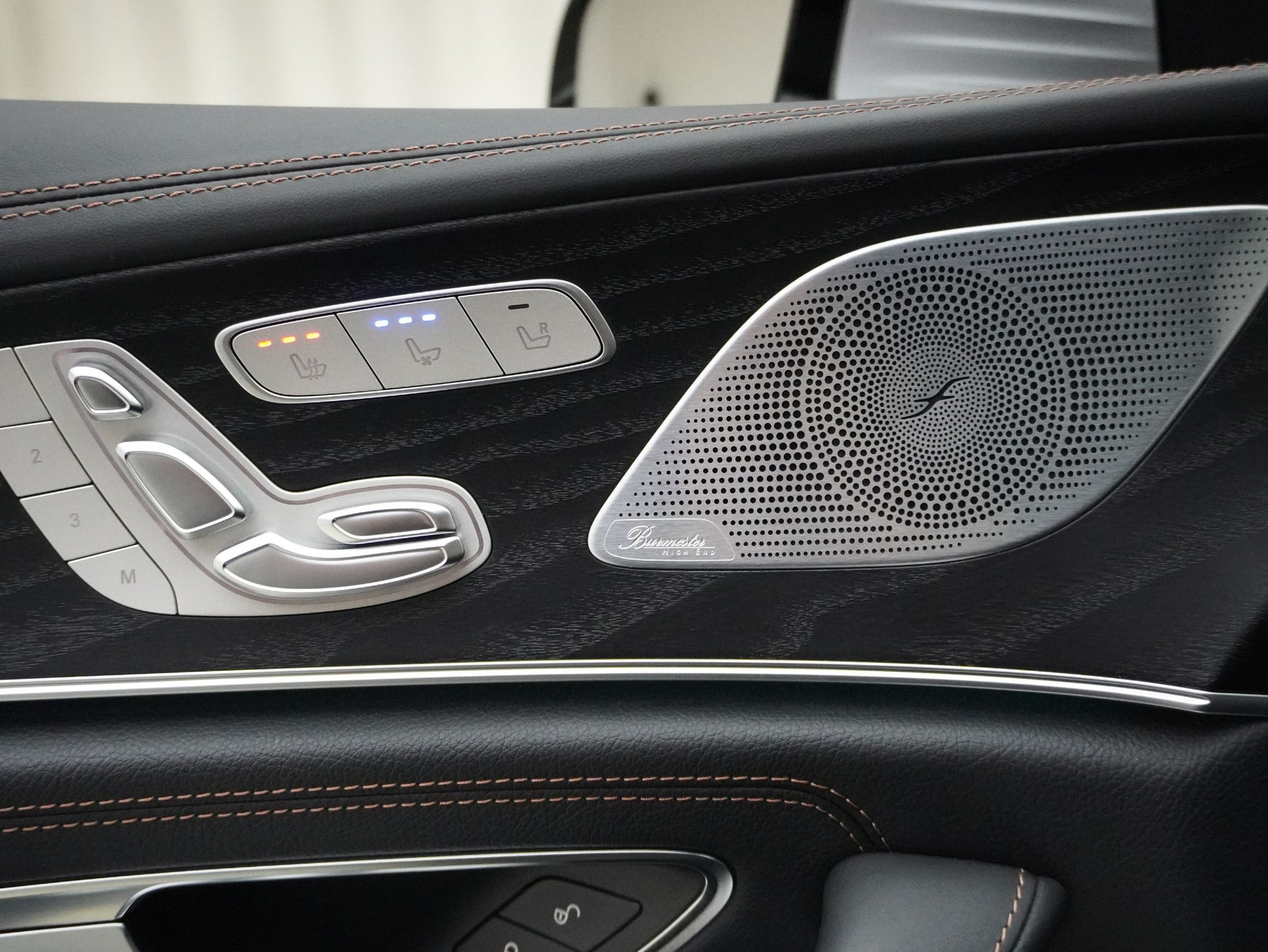 MERCEDES-BENZ CLS 450 AMG Line 4matic Edition 1