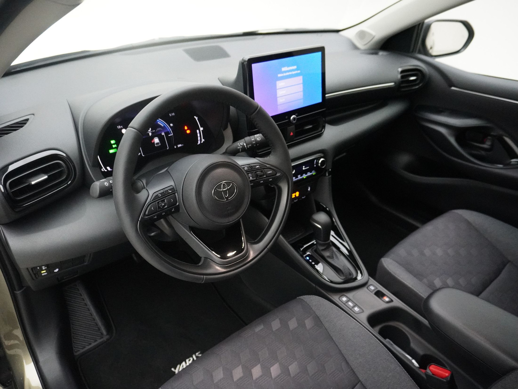 TOYOTA Yaris 1.5 VVT-i HSD Trend ** Energiekategorie B **
