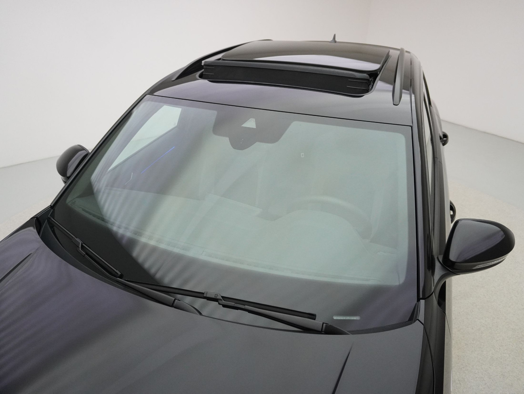 VW T-Roc 2.0 TSI DSG R Black Style 4Motion **Panoramaglasdach**
