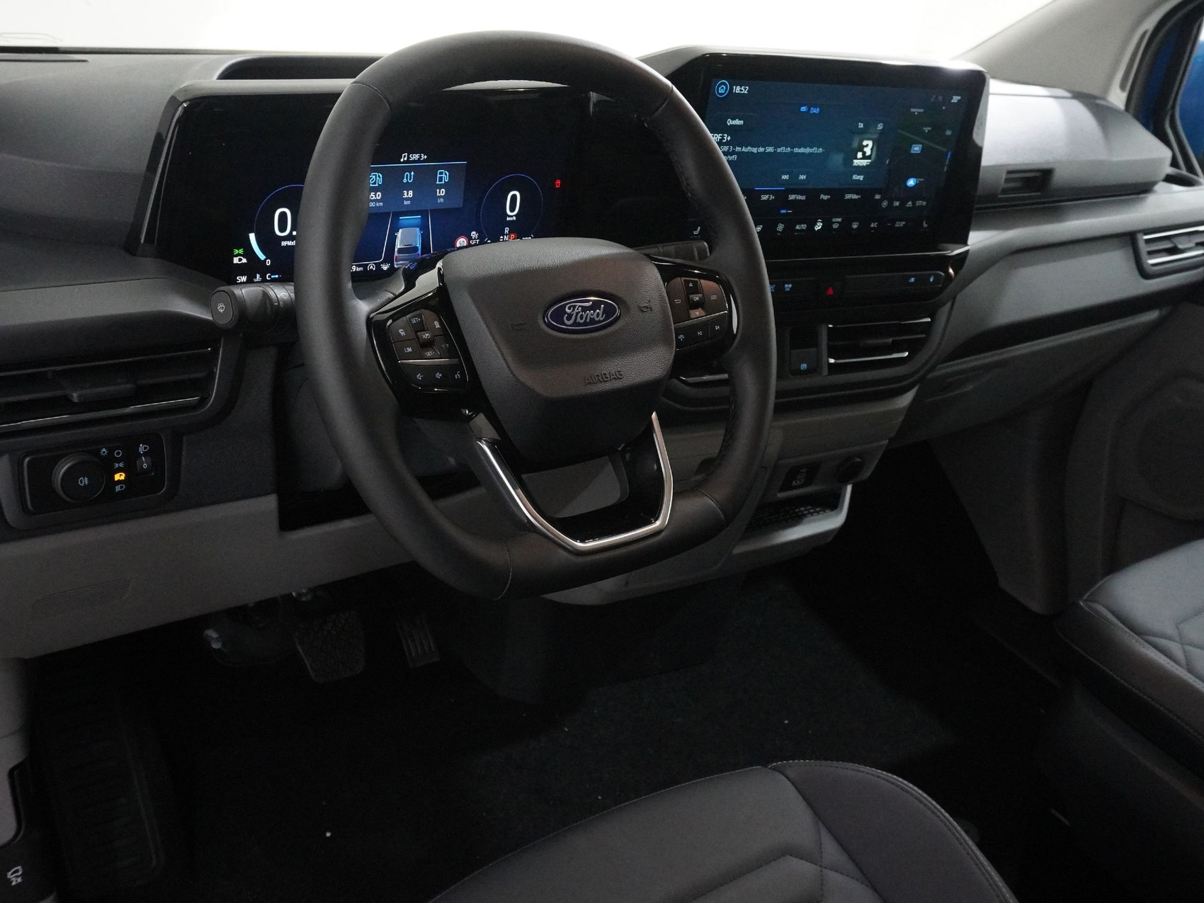 FORD Tourneo Custom 320 L1 2.0 TDCI Titanium