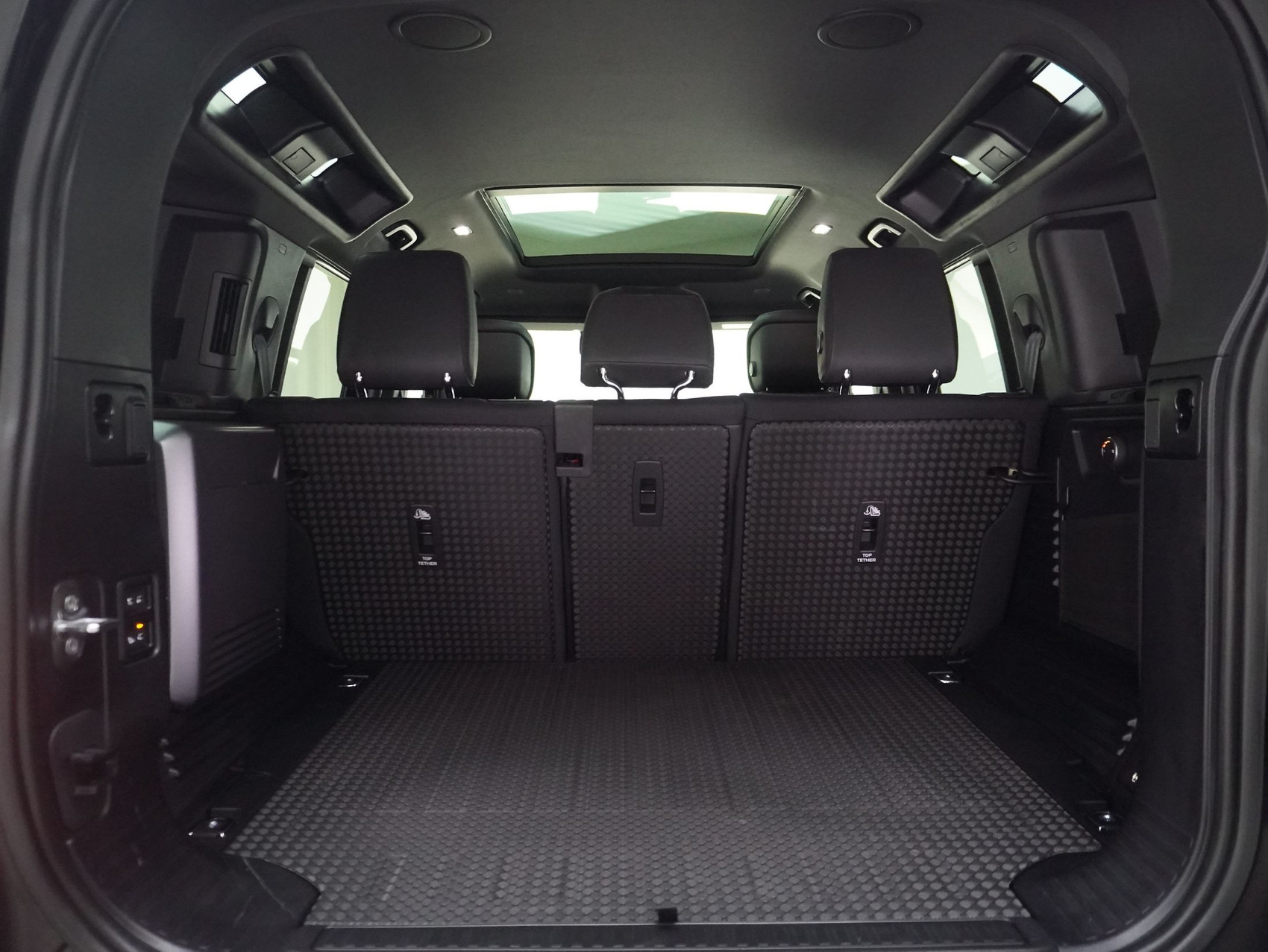 LAND ROVER Defender X Ingenium