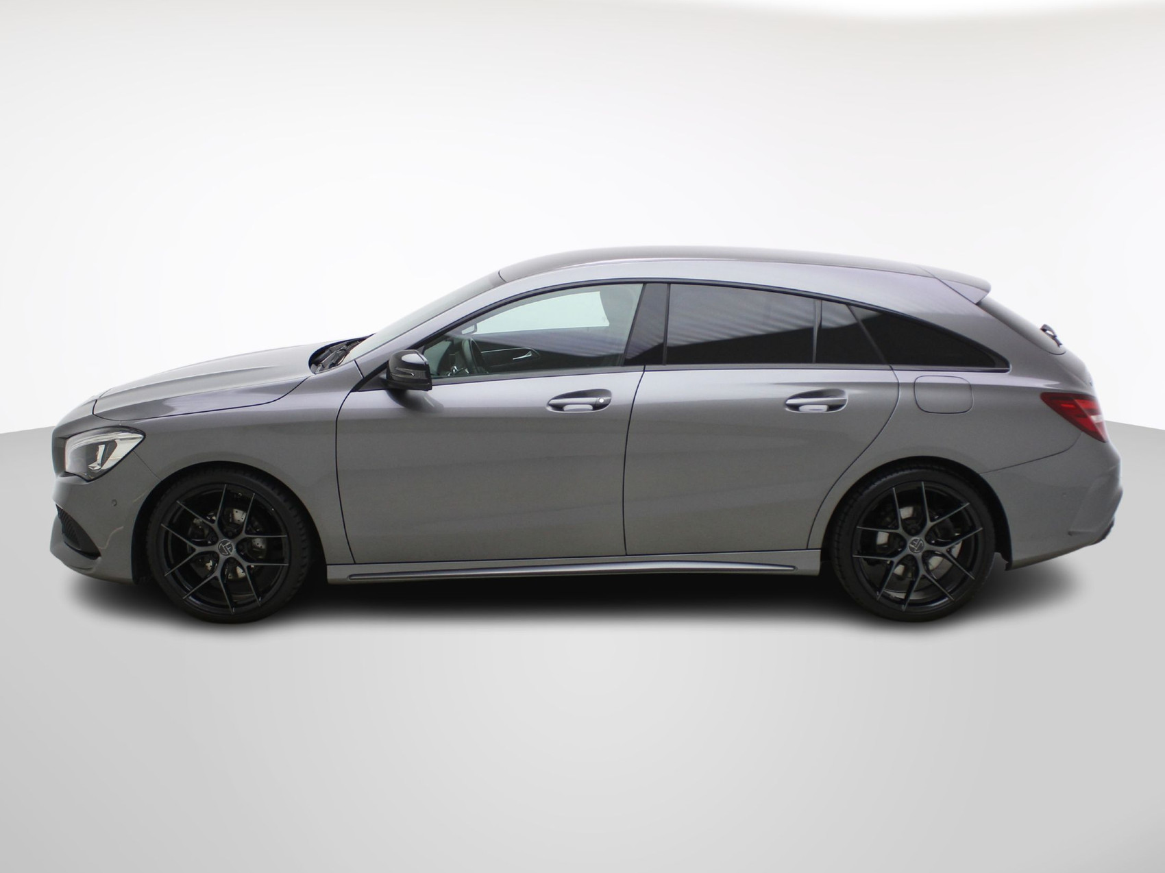 MERCEDES-BENZ CLA-Klasse CLA 200 d AMG Line 4Matic Shooting Brake