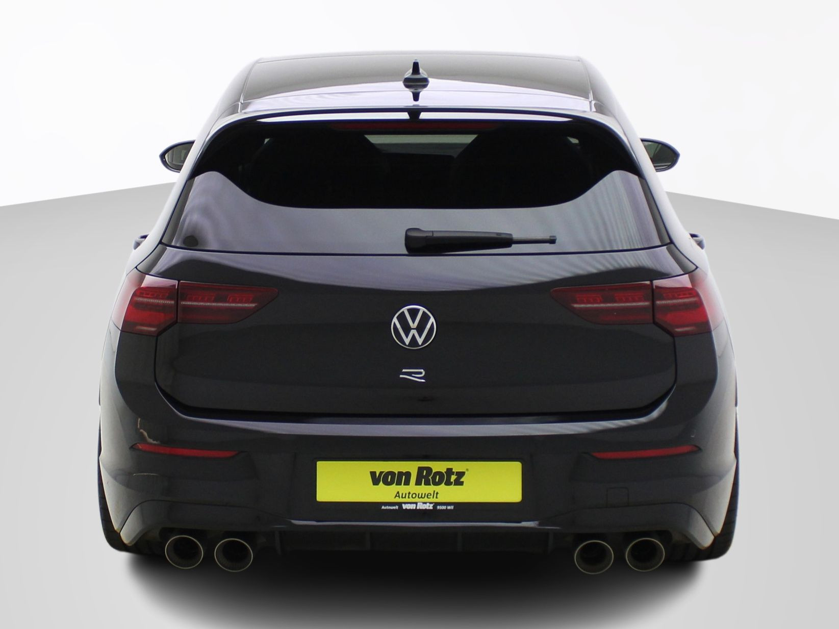 VW Golf 8 2.0 TSI R-Performance 4Motion Akrapovic Black Style **Akrapovic Auspuffanlage**