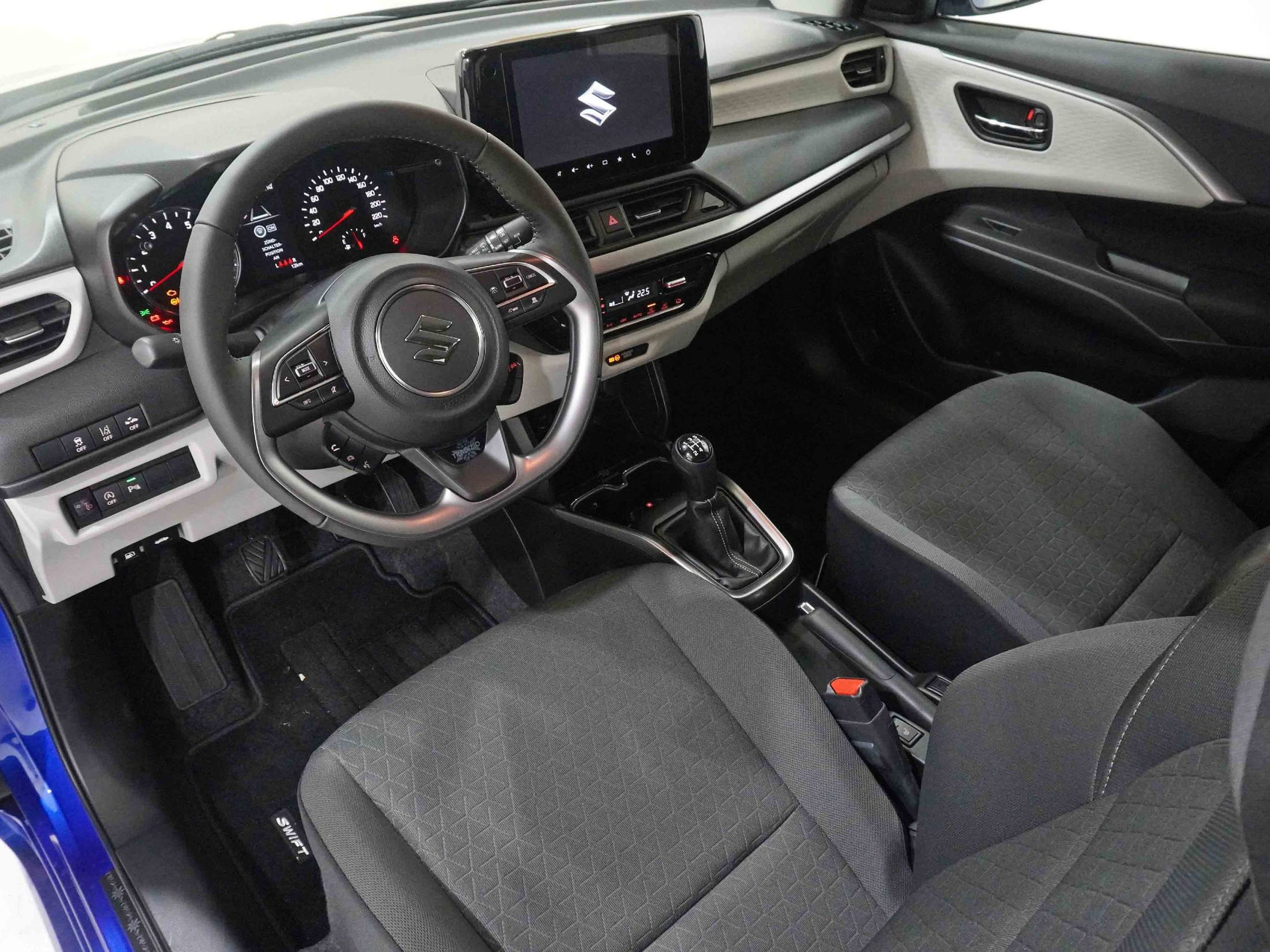 SUZUKI Swift 1.2 Tradizio Top Hybrid 4×4