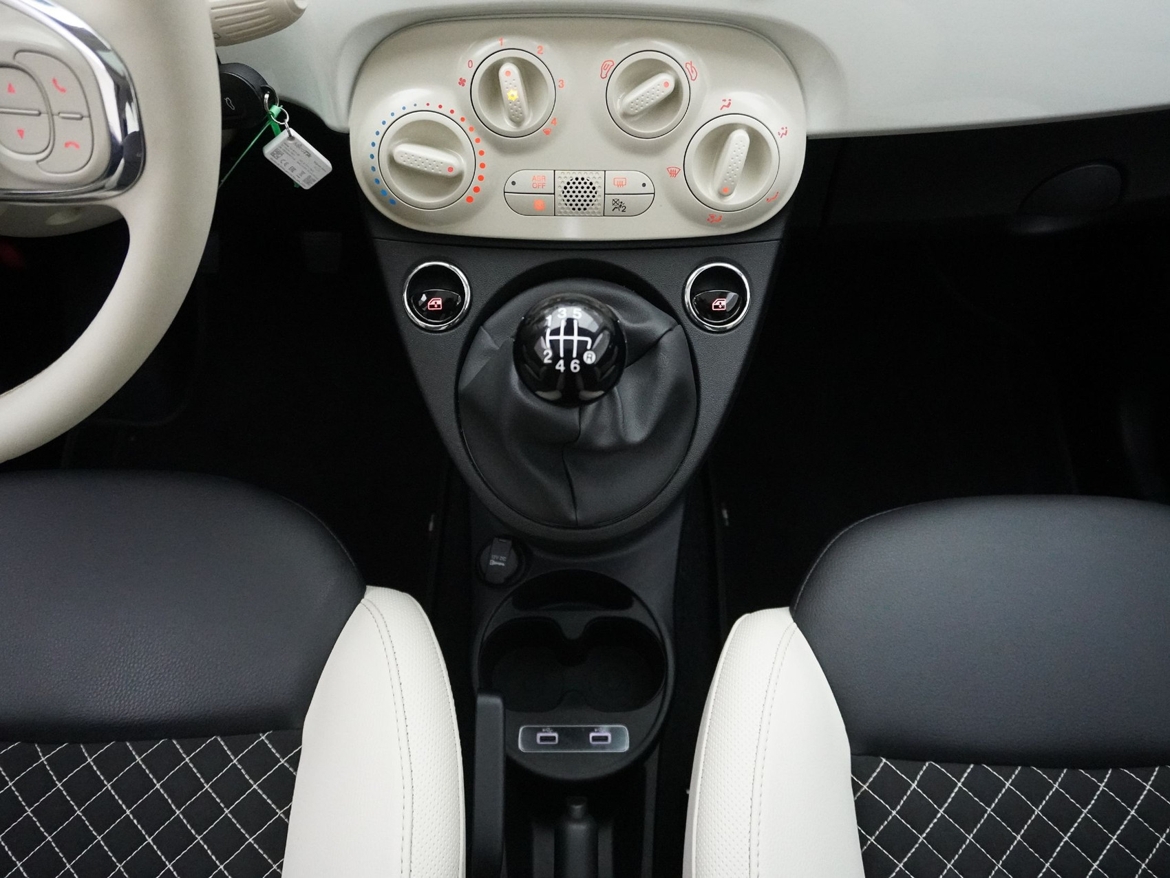 FIAT 500 1.0 Hybrid Dolcevita